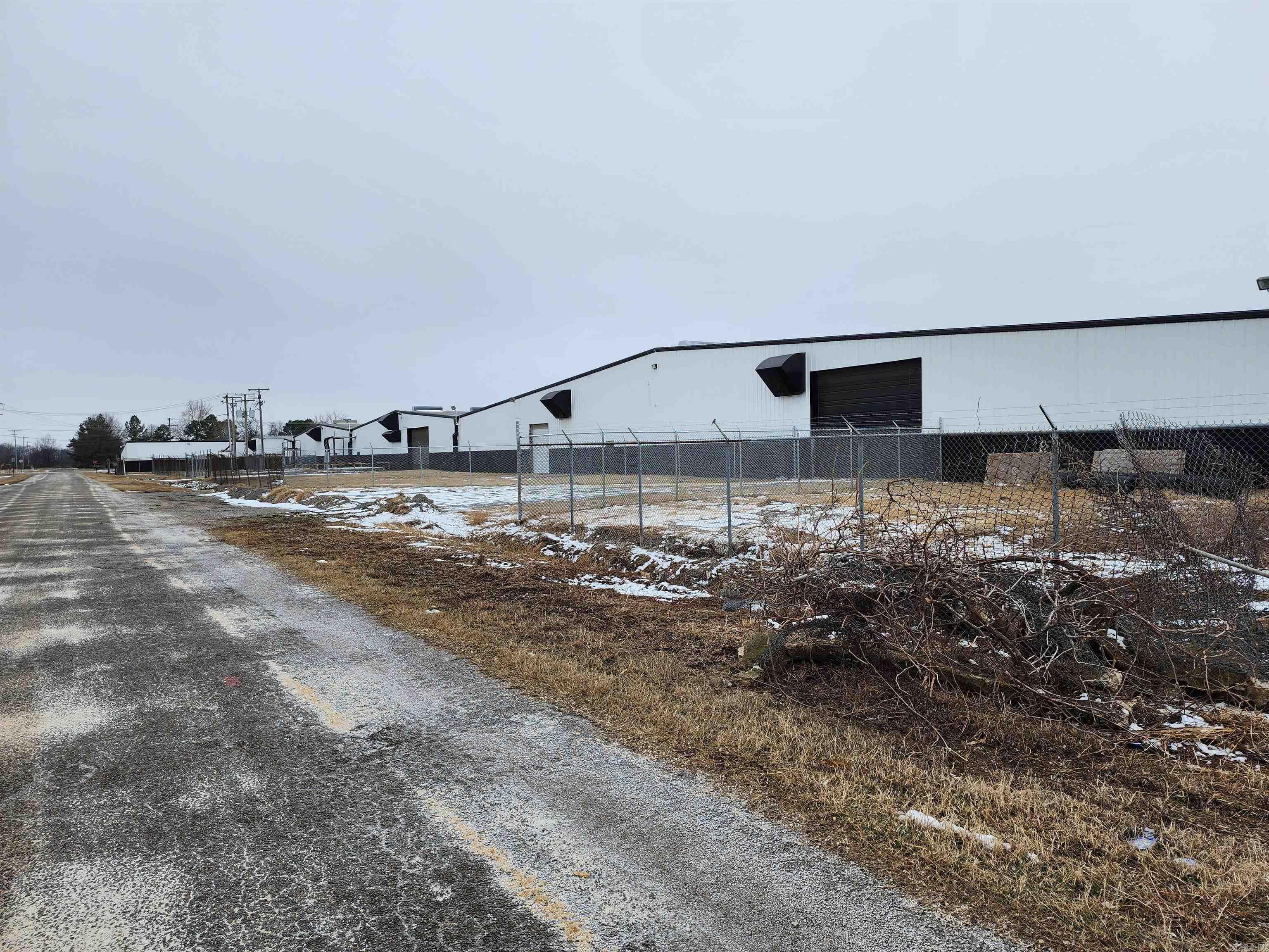 Newport Outlots 01-11-03 - Commercial Sale