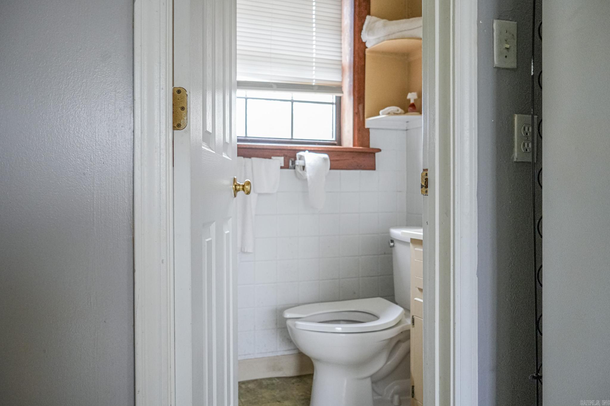 Unlotted City of Daisy - Commercial Sale