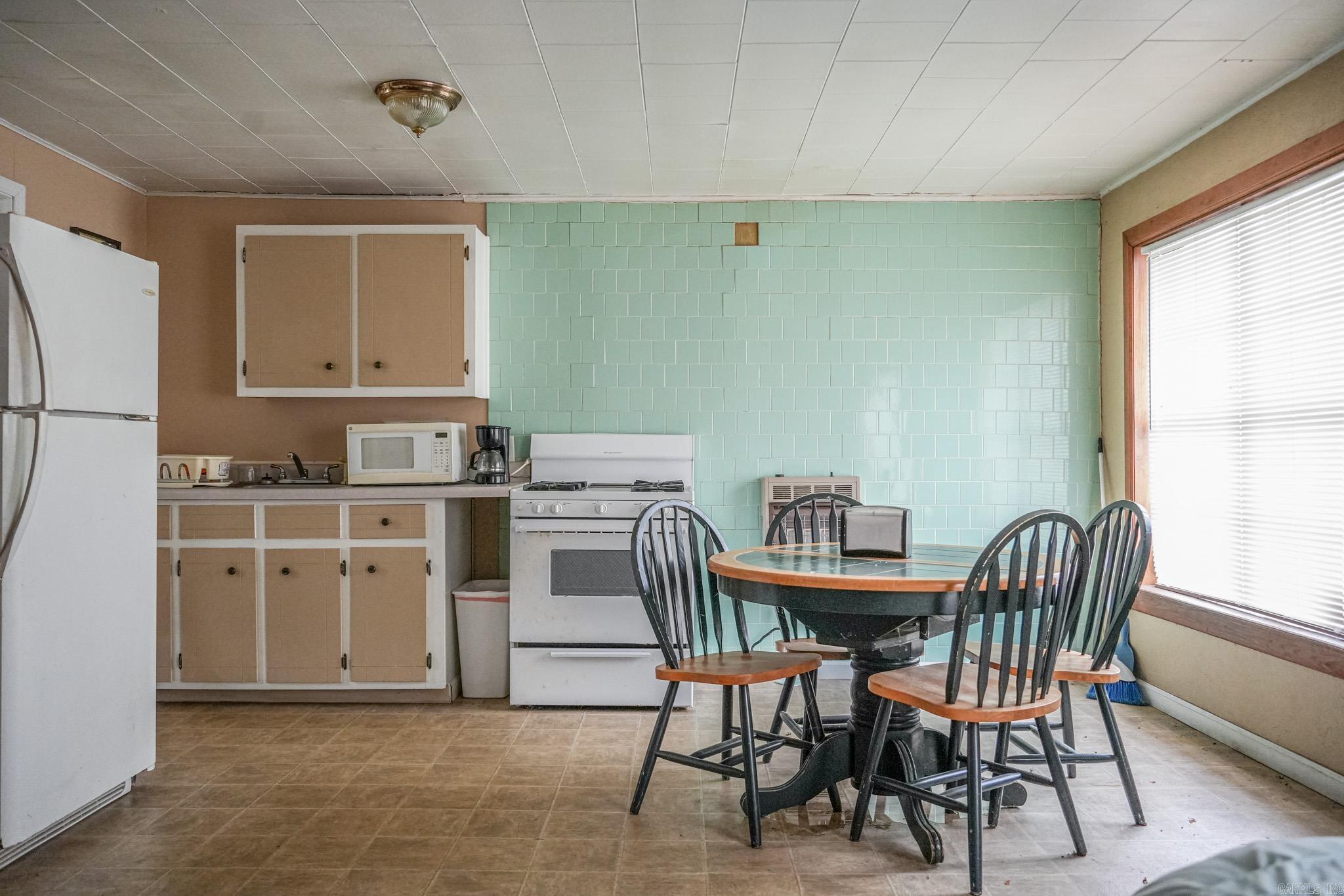 Unlotted City of Daisy - Commercial Sale