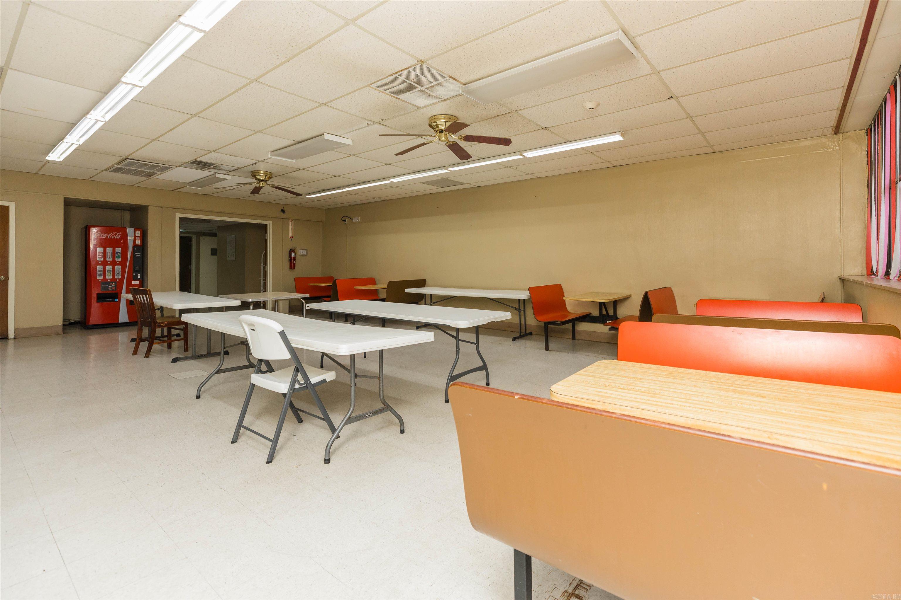 St Francis - Commercial Sale