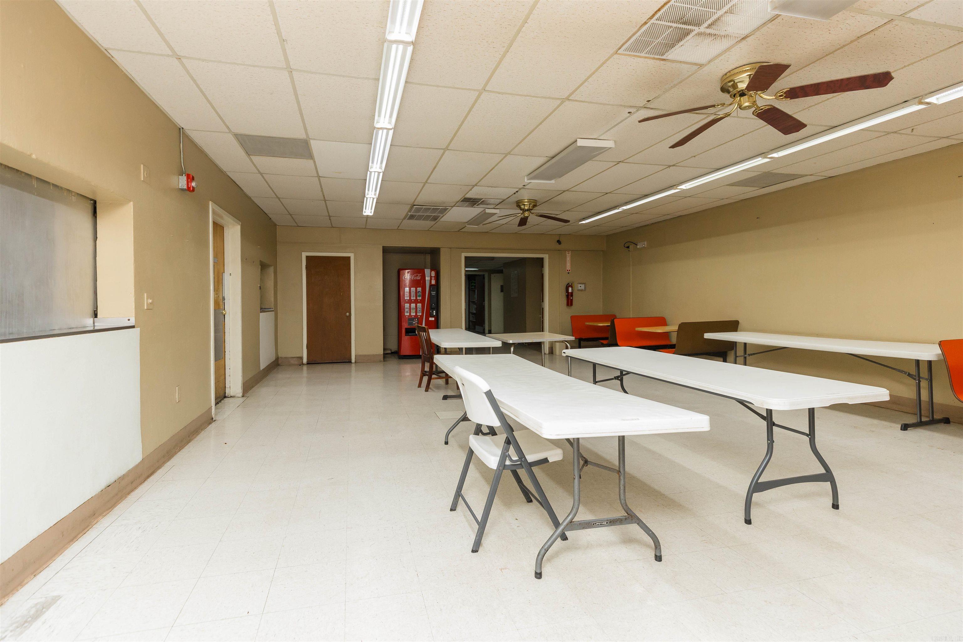 St Francis - Commercial Sale