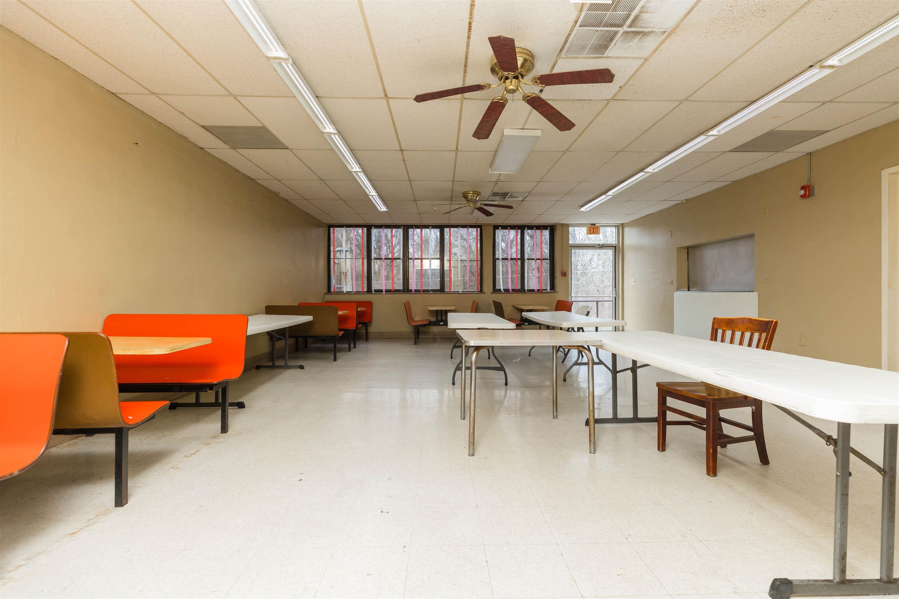 St Francis - Commercial Sale