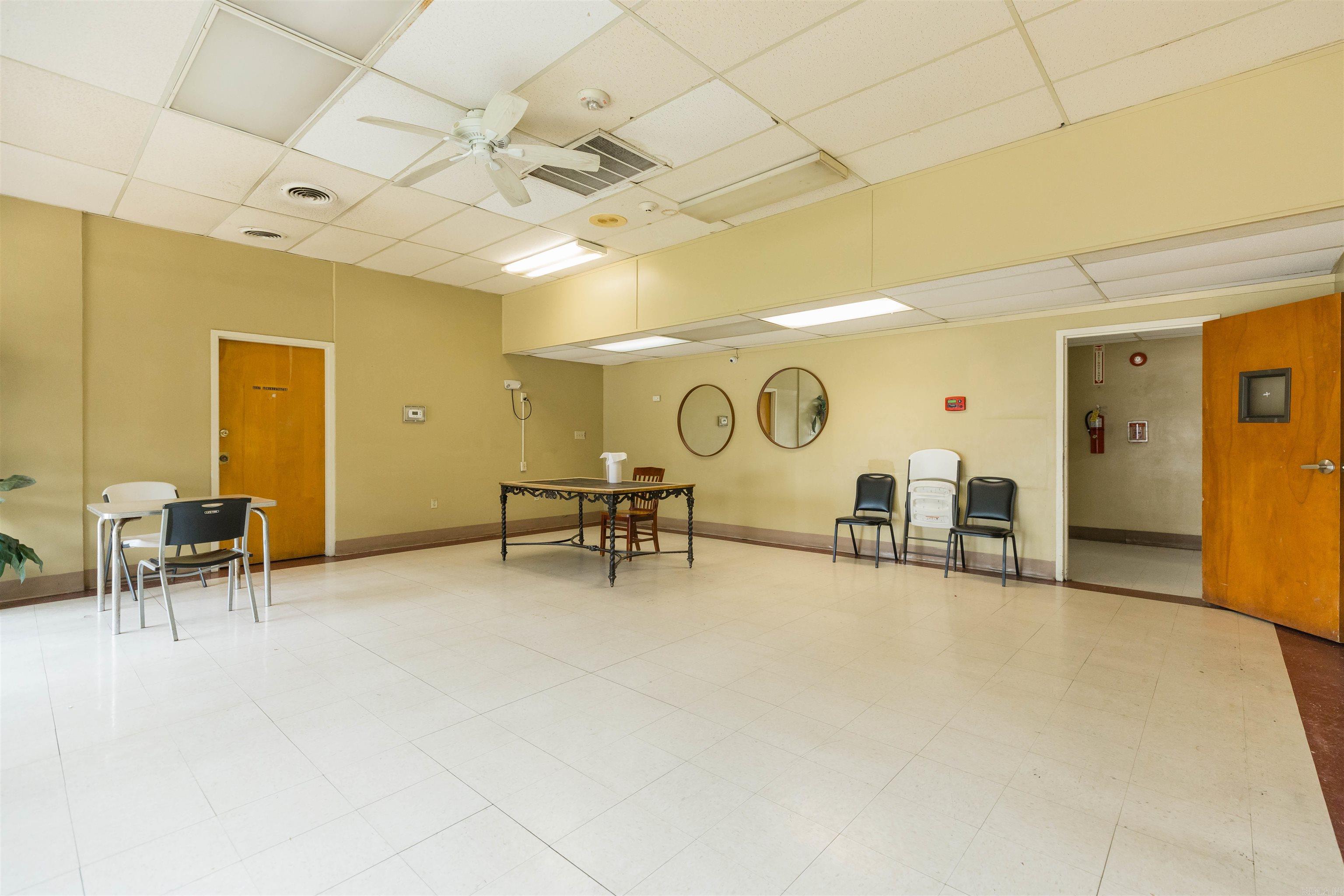 St Francis - Commercial Sale