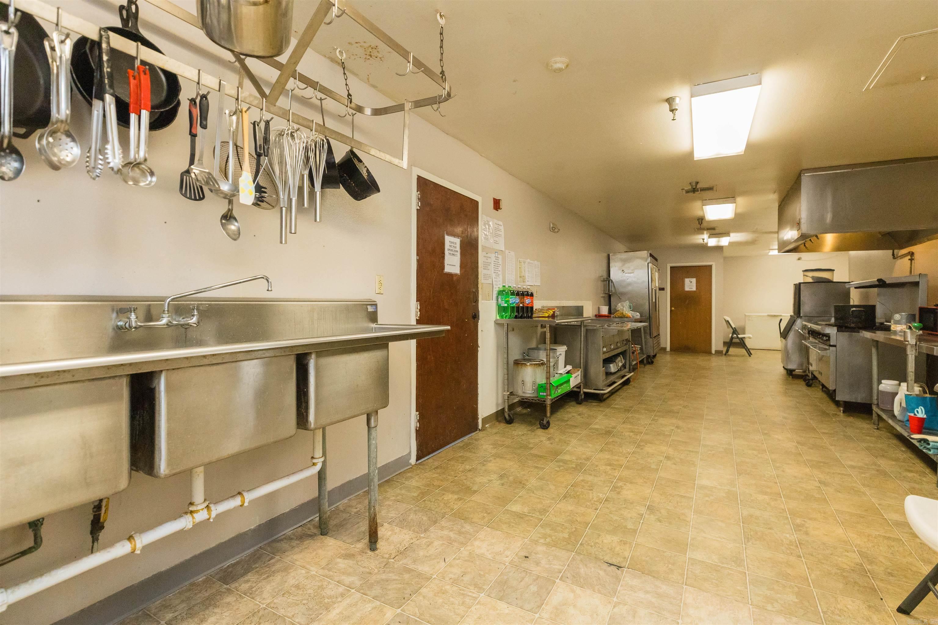 St Francis - Commercial Sale