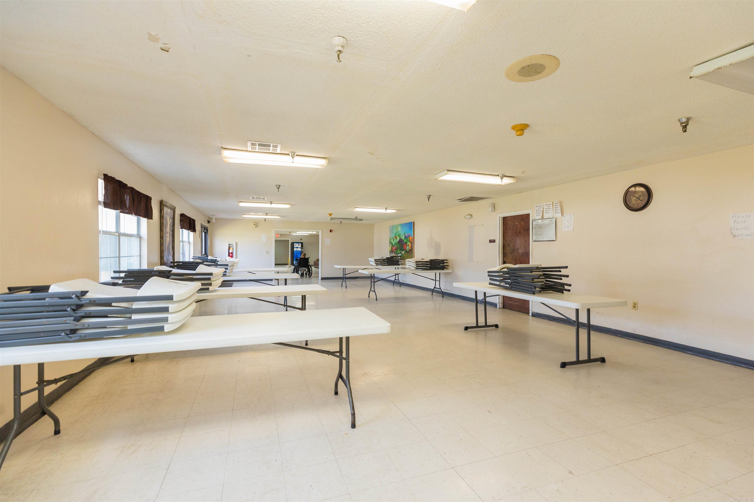 St Francis - Commercial Sale