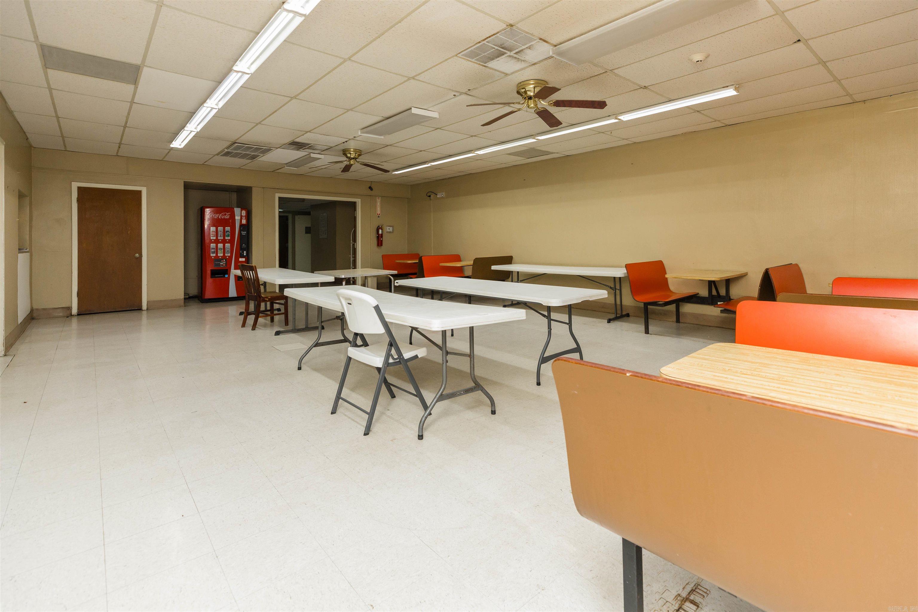 St Francis - Commercial Sale