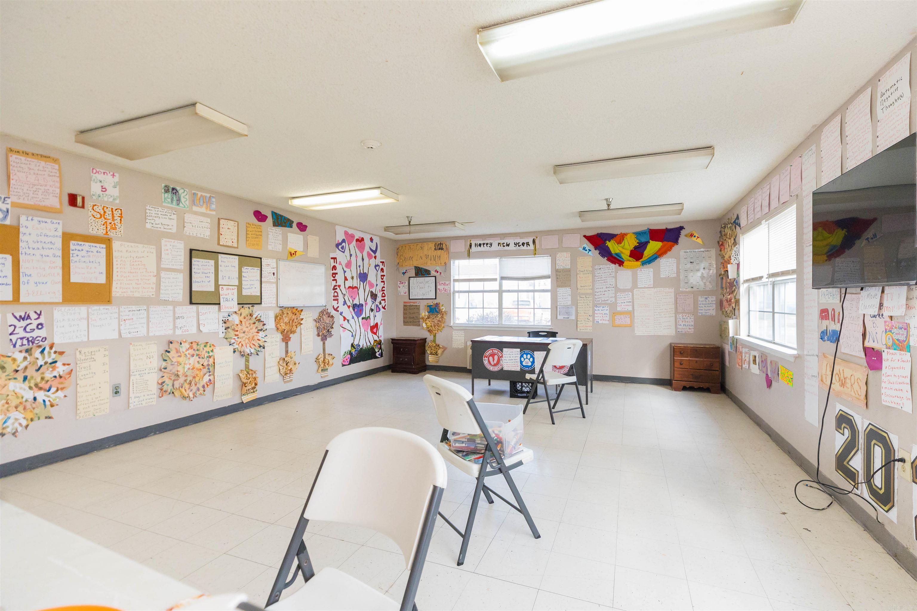 St Francis - Commercial Sale