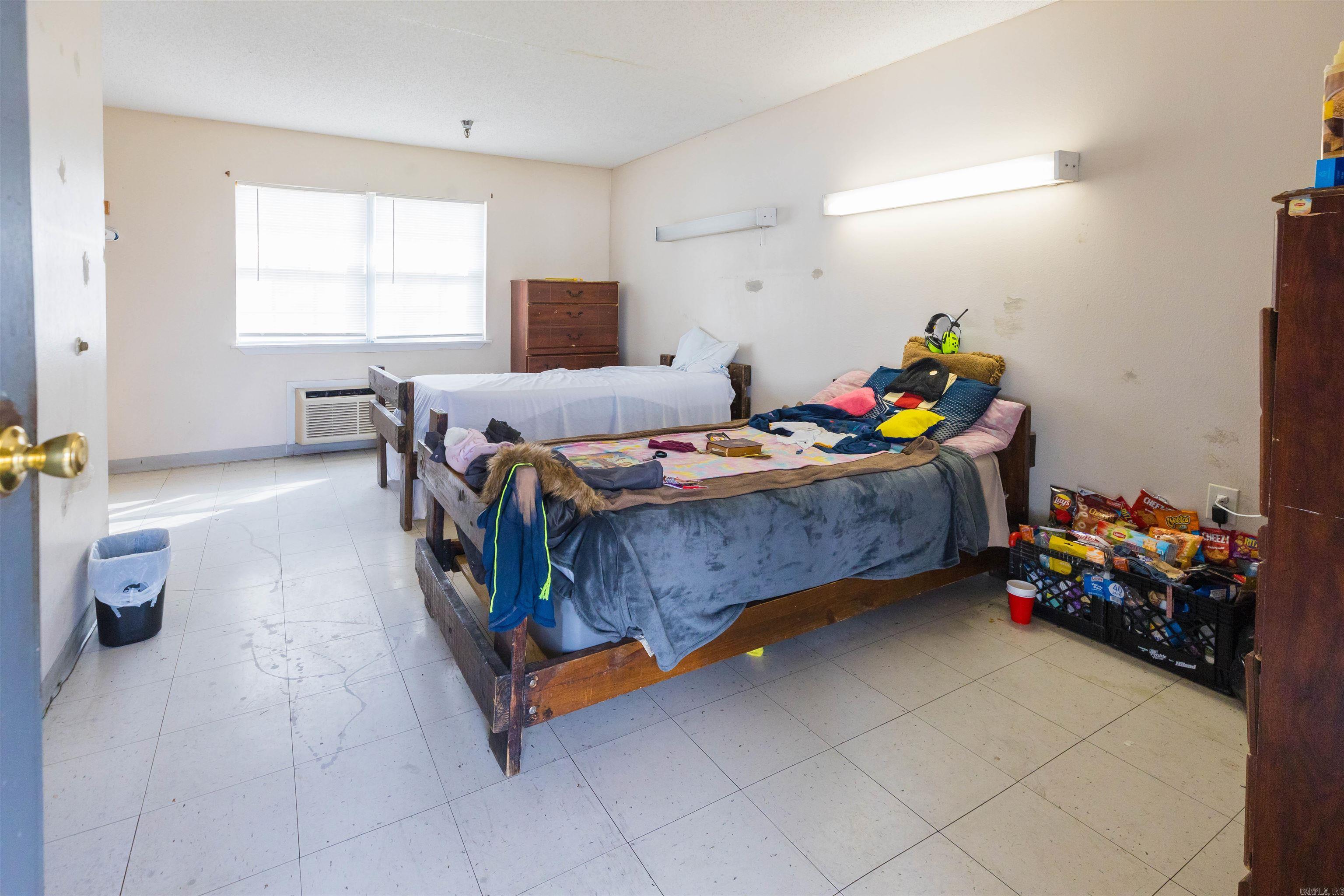 St Francis - Commercial Sale