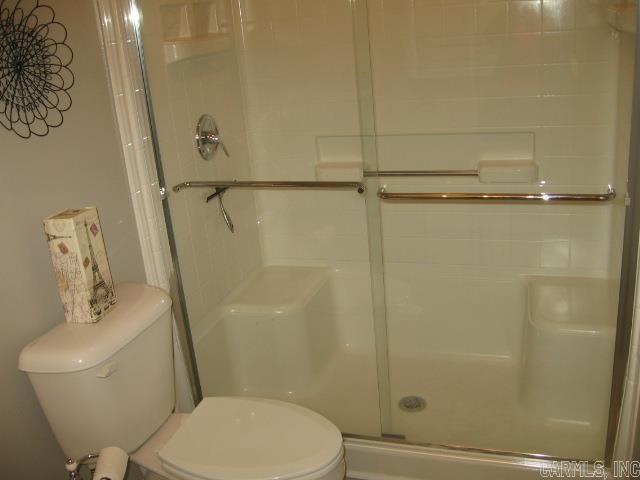 Lakewood Hills Condo - Residential