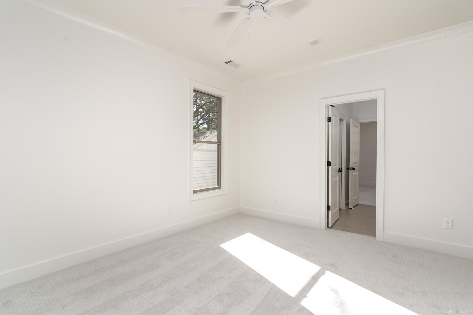 HOLLYWOOD - Residential