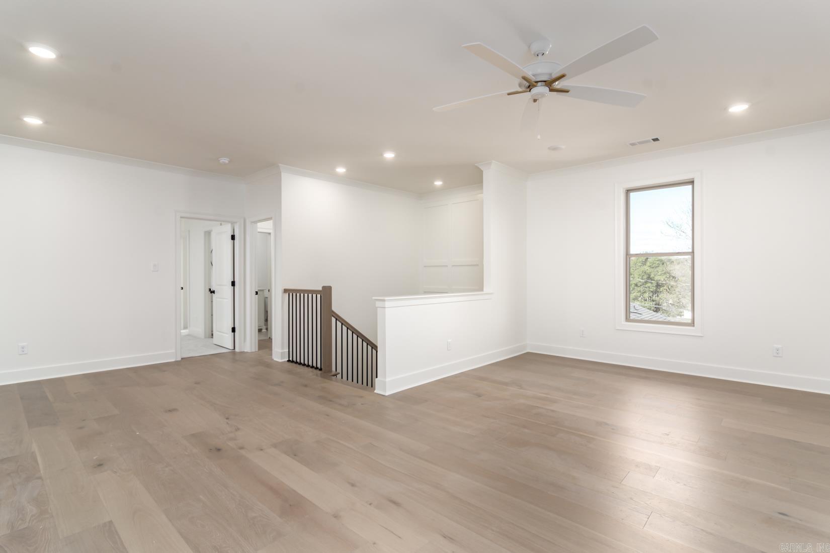 HOLLYWOOD - Residential