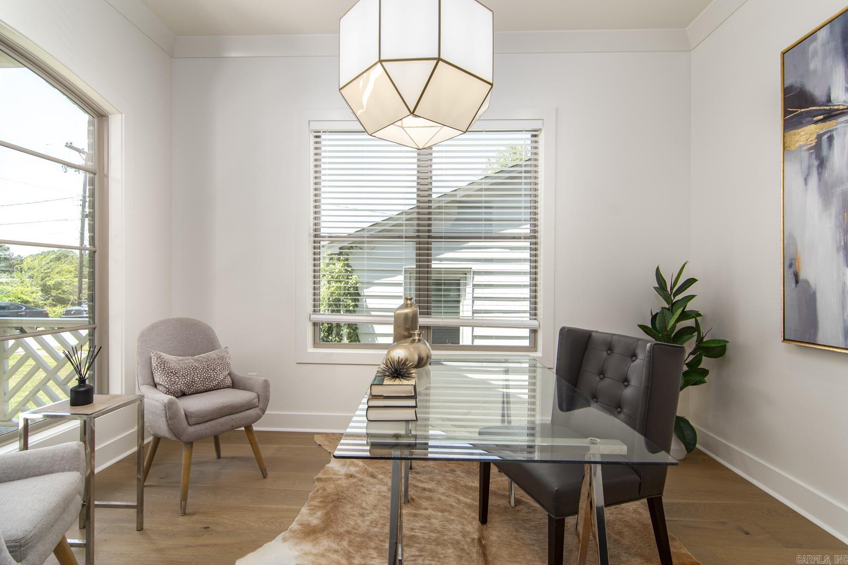 HOLLYWOOD - Residential