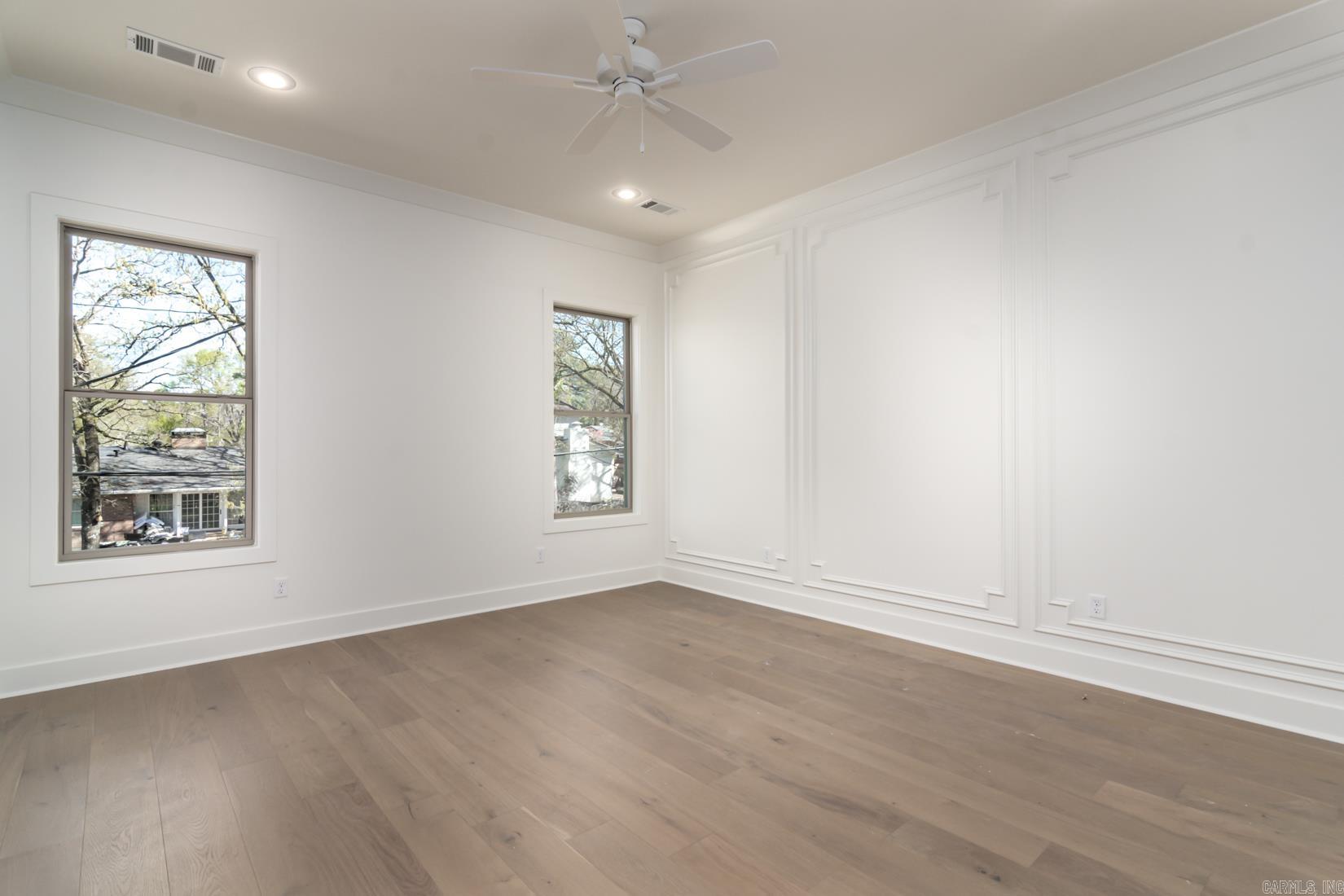 HOLLYWOOD - Residential