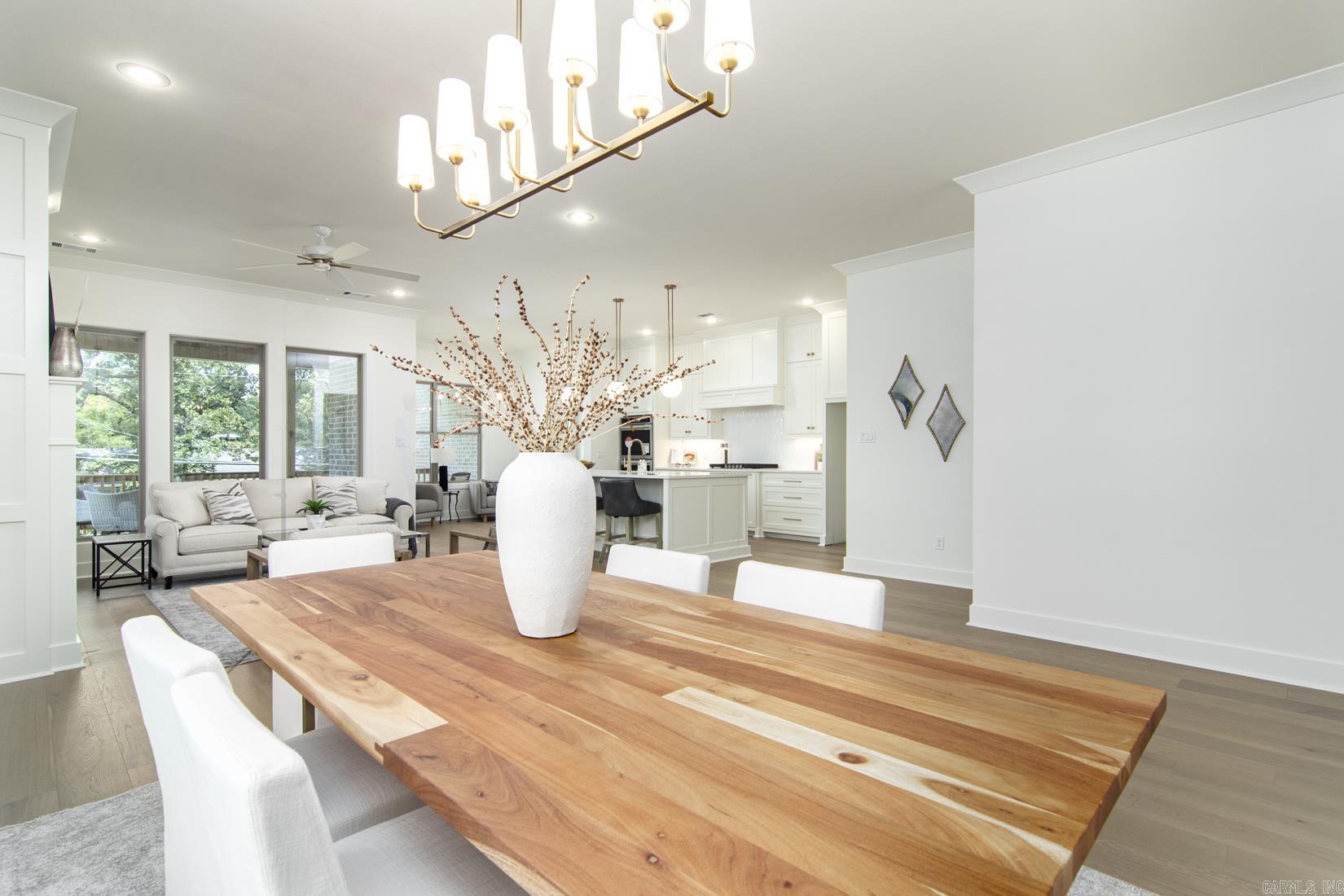 HOLLYWOOD - Residential