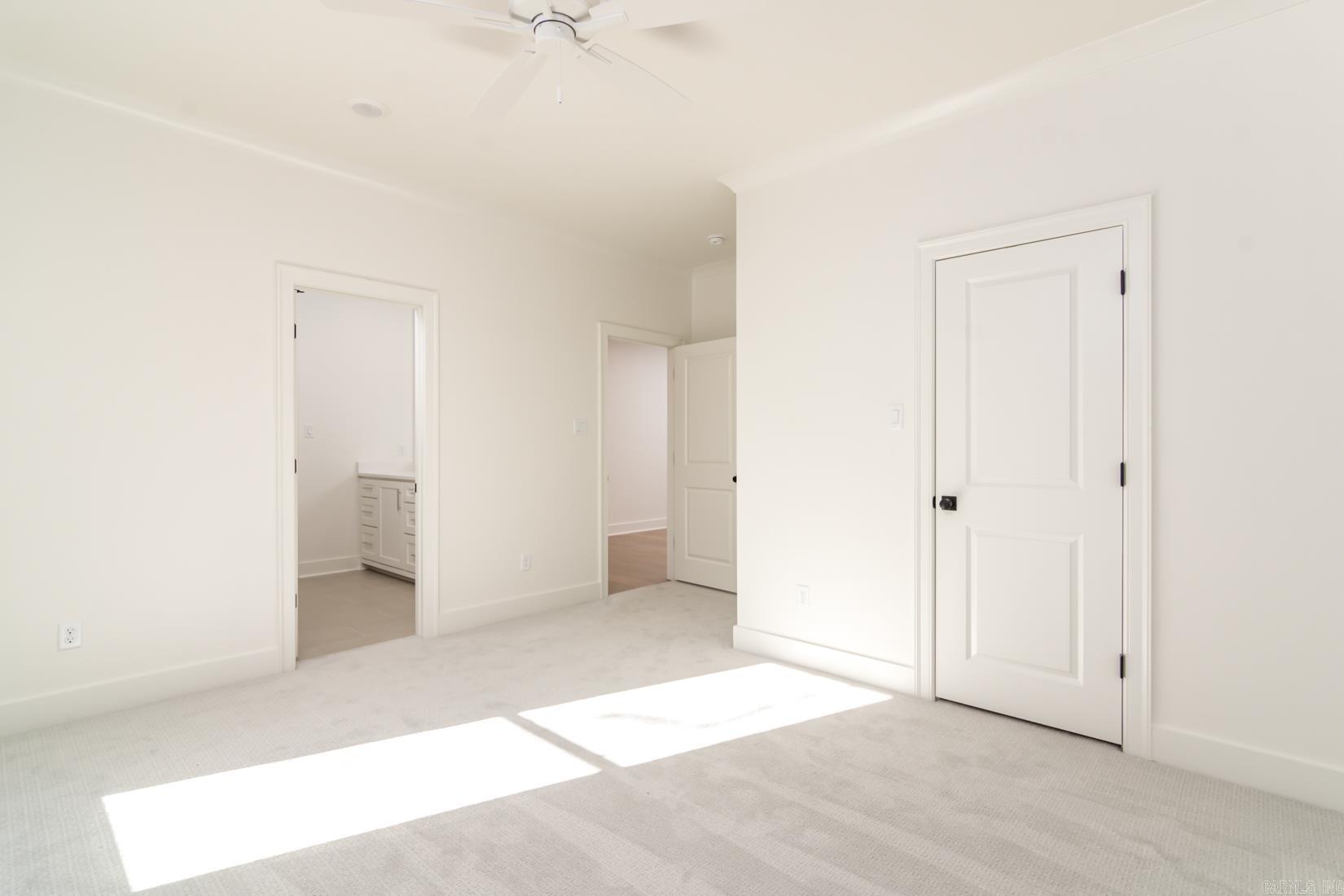 HOLLYWOOD - Residential