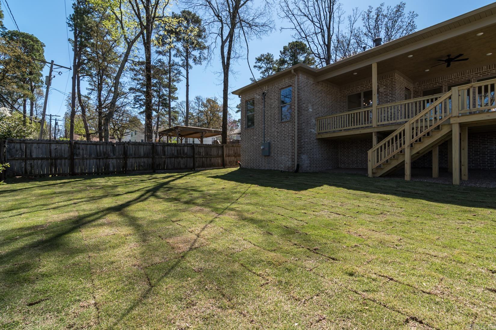 HOLLYWOOD - Residential