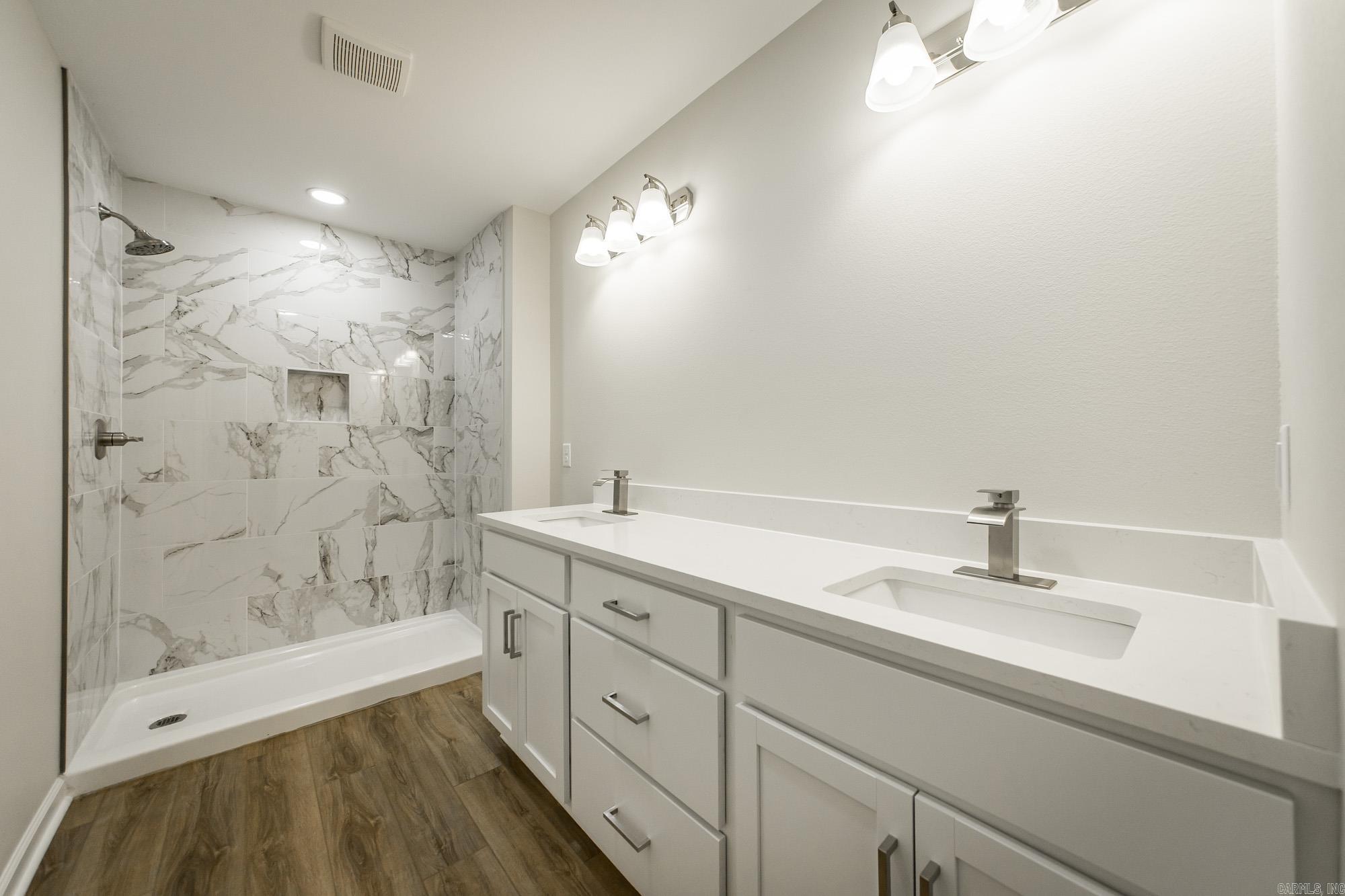 OXBOW LANDING - Residential