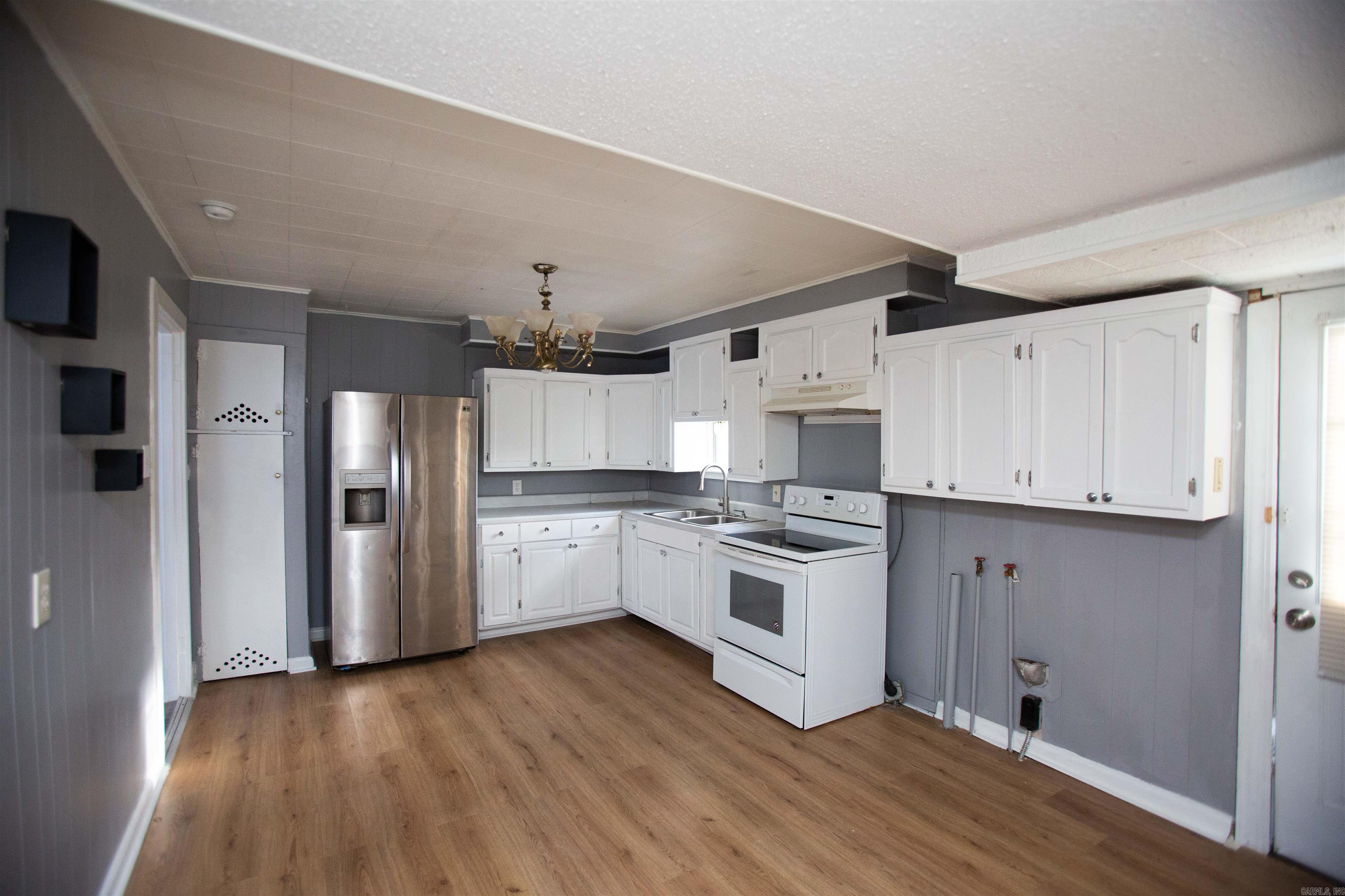 Banksberg - Residential Lease