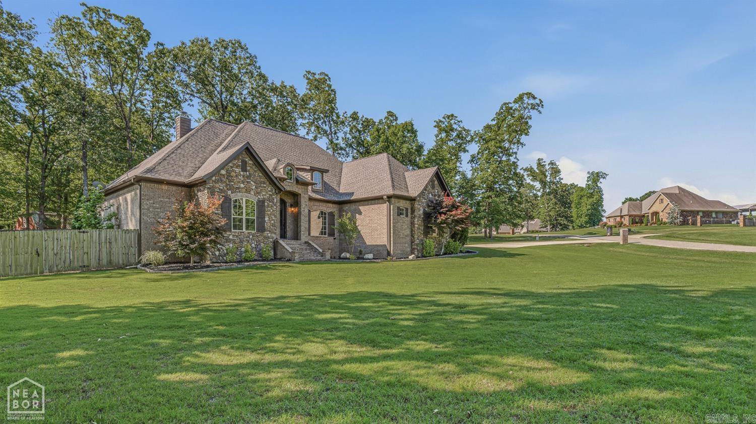 THE GROVE - Residential