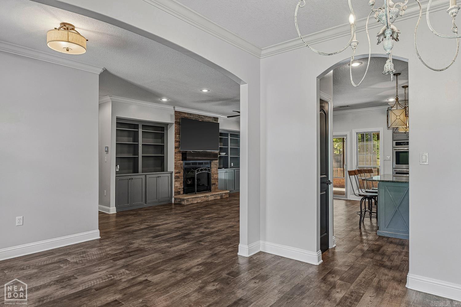 THE GROVE - Residential