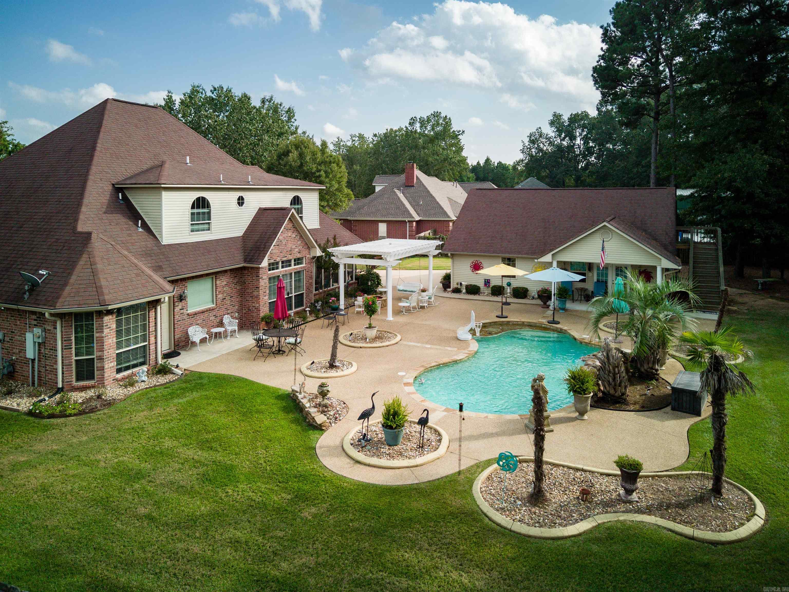 TIMBER RIDGE ESTATES - Residential