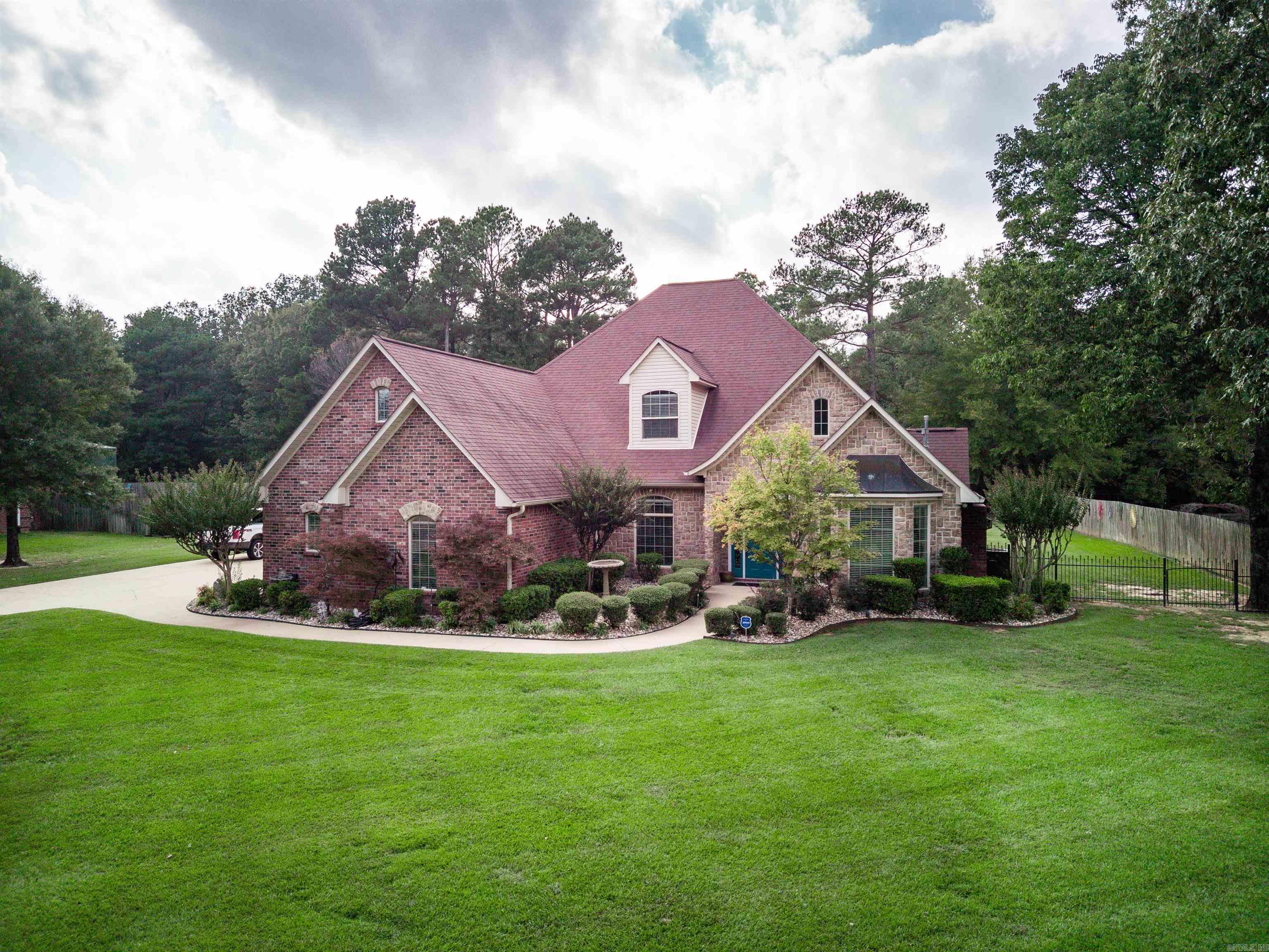 TIMBER RIDGE ESTATES - Residential