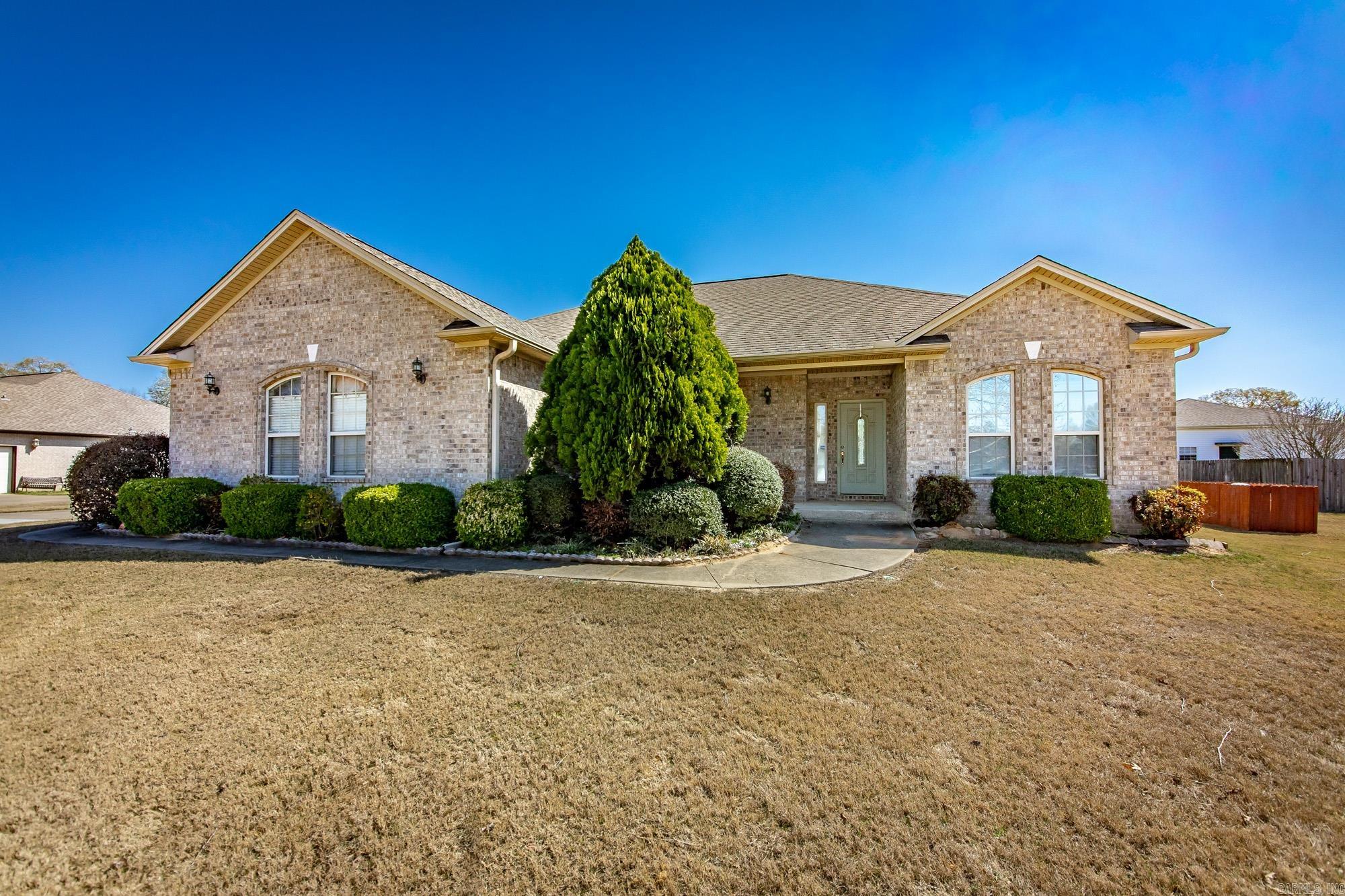 TRIPLE J ESTATES - Residential