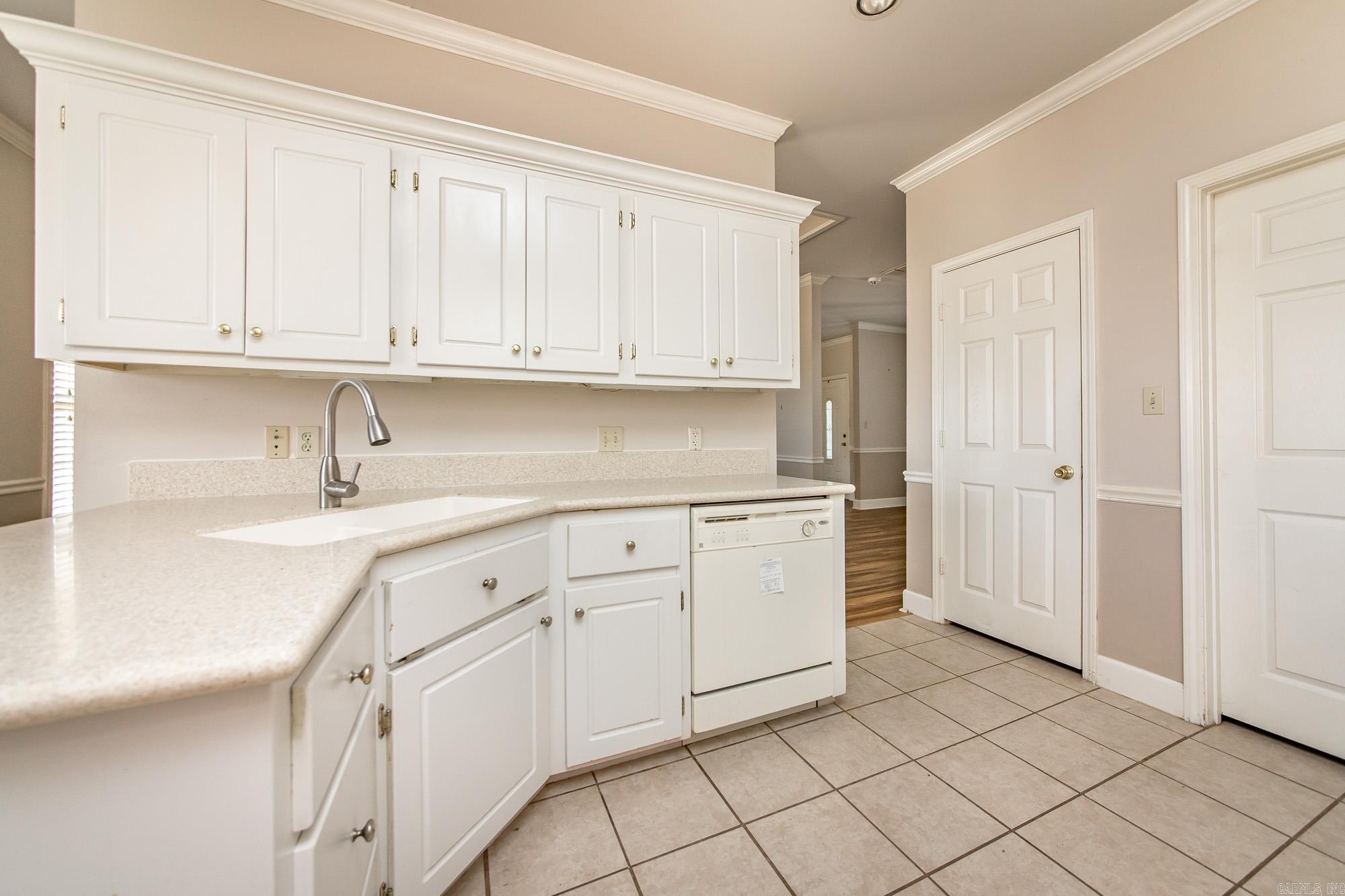 TRIPLE J ESTATES - Residential