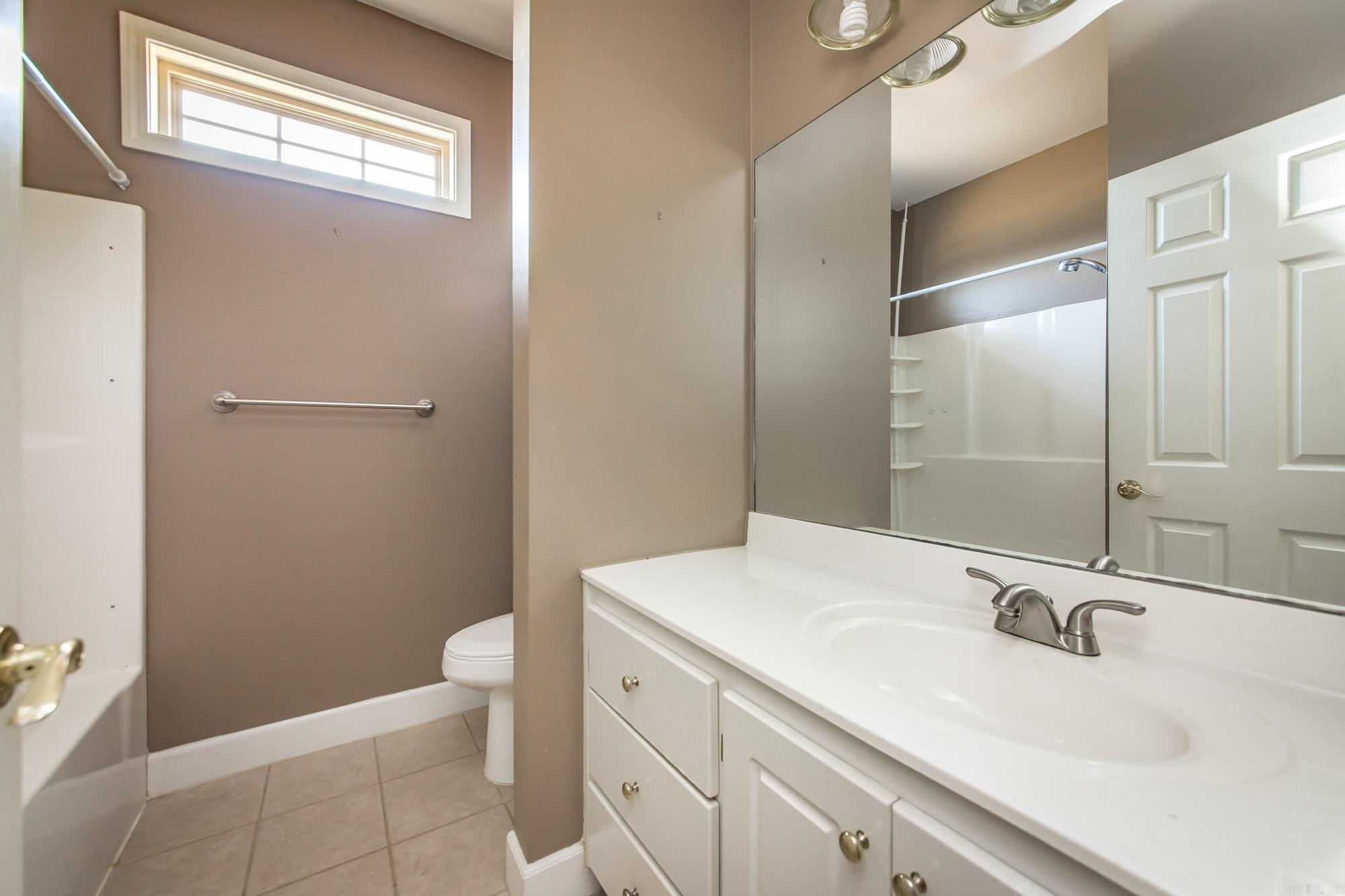 TRIPLE J ESTATES - Residential