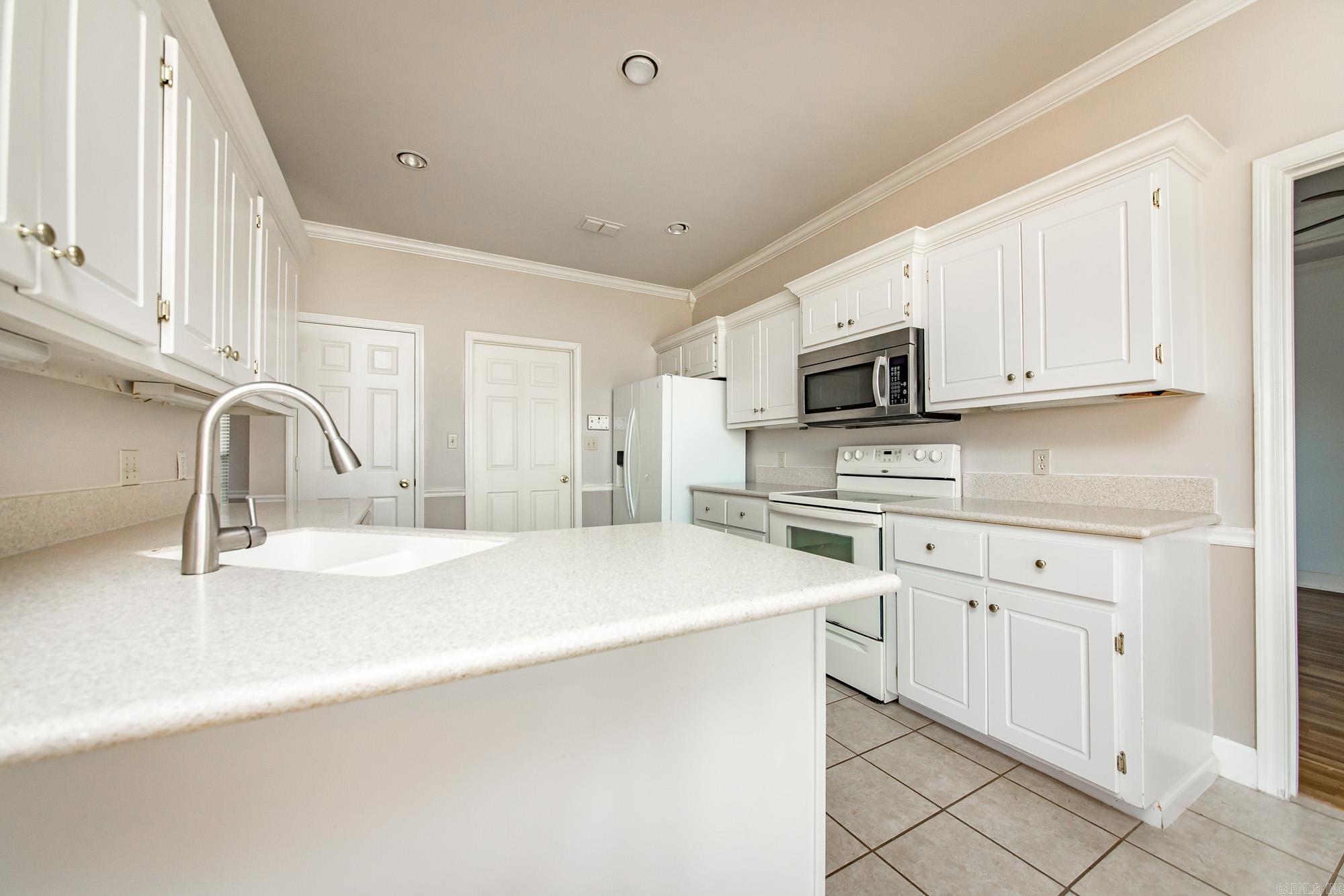 TRIPLE J ESTATES - Residential