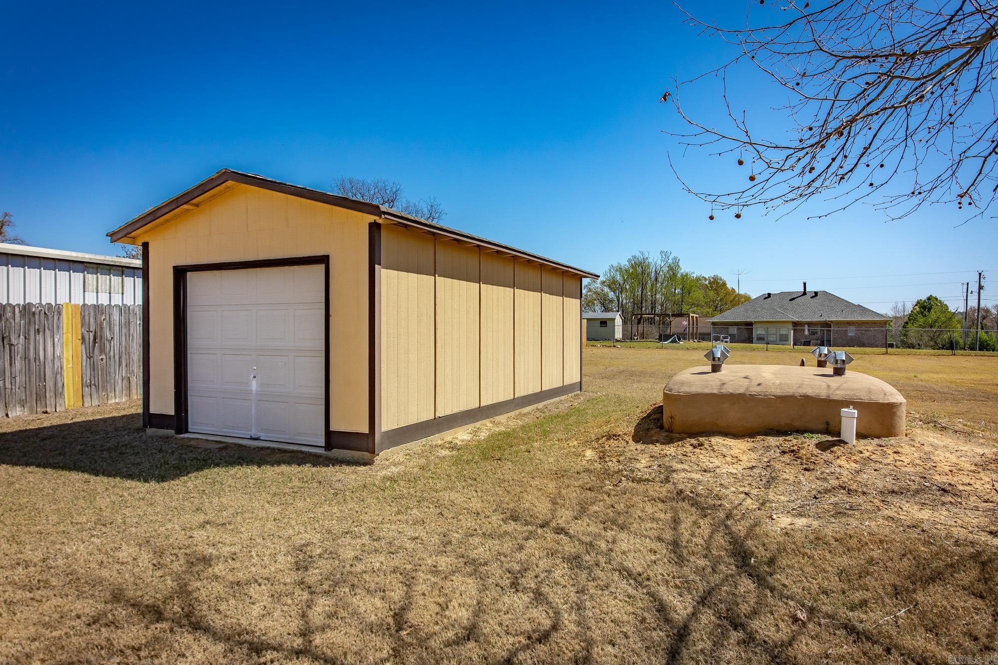 TRIPLE J ESTATES - Residential