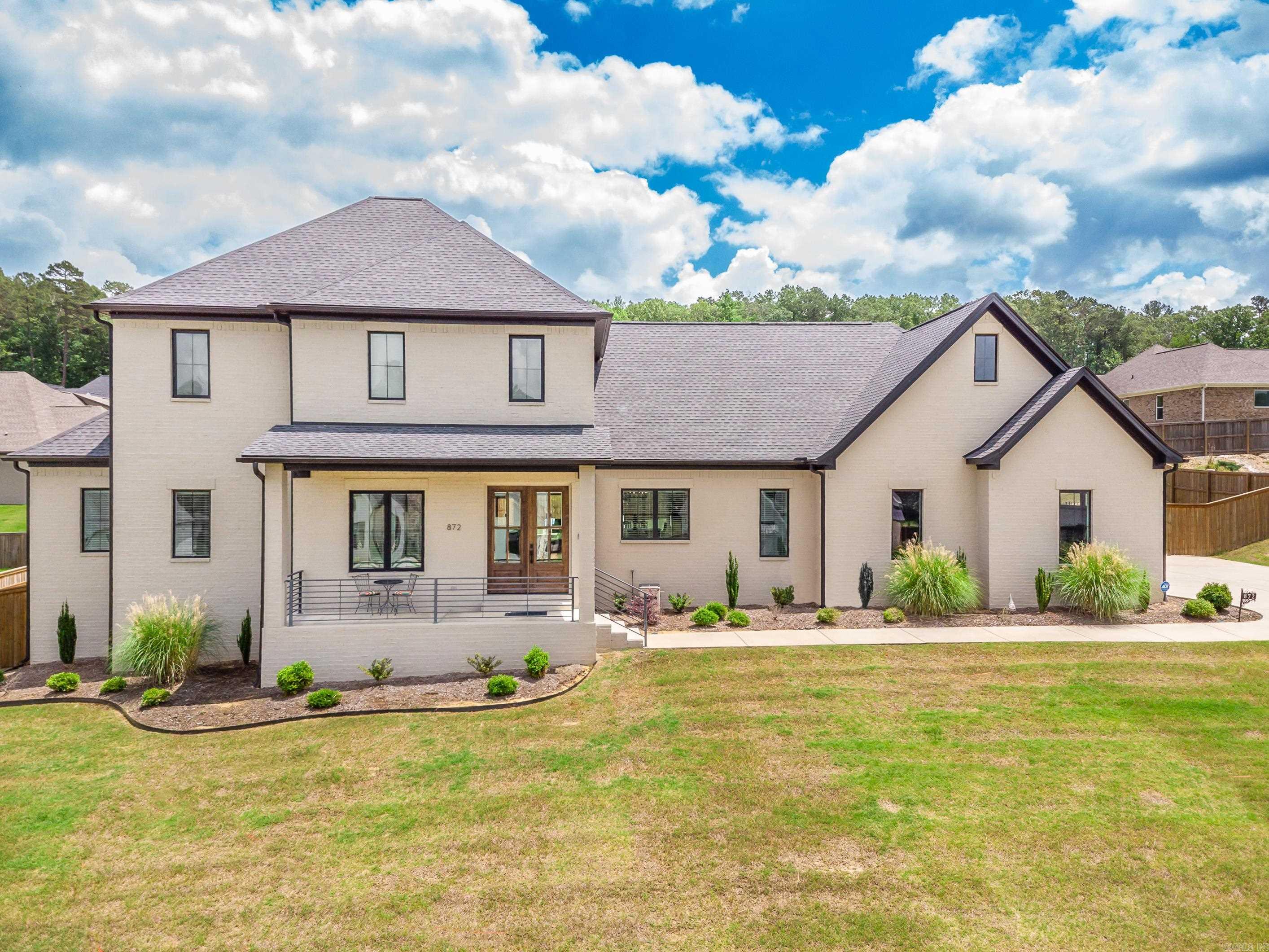 This beautiful home is picture perfect and has the space for all of your family. You will enjoy the open floor plan this home offers along with a kitchen any chef would  dream of. This home is a must see and won't last long! WELCOME HOME!!!