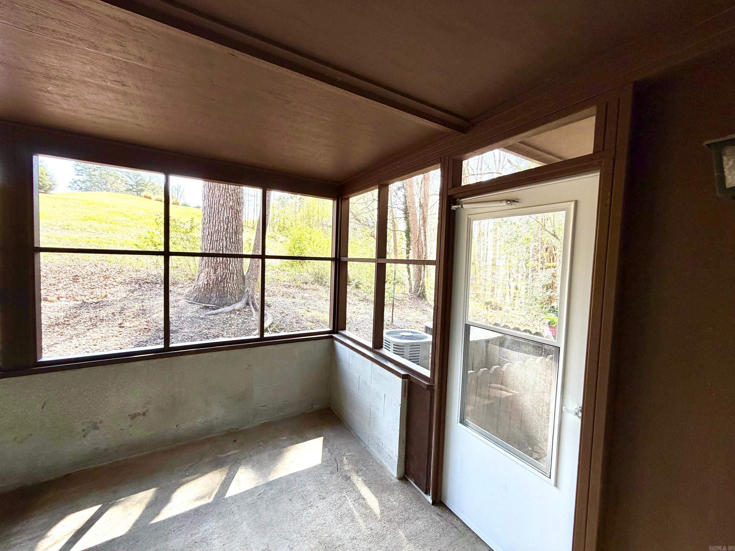 Desoto Courts Townhouse - Residential