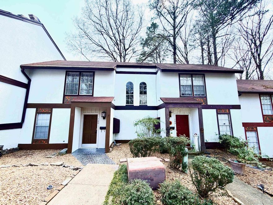 Golfers take note - this property isn't just, "Golf Course Adjacent". Your backyard backs onto the greens! Move-in ready with lots of updates like new paint, new appliances, and new walkway to your front door.  You know the amenities and security the village offers. Come check this one out today!