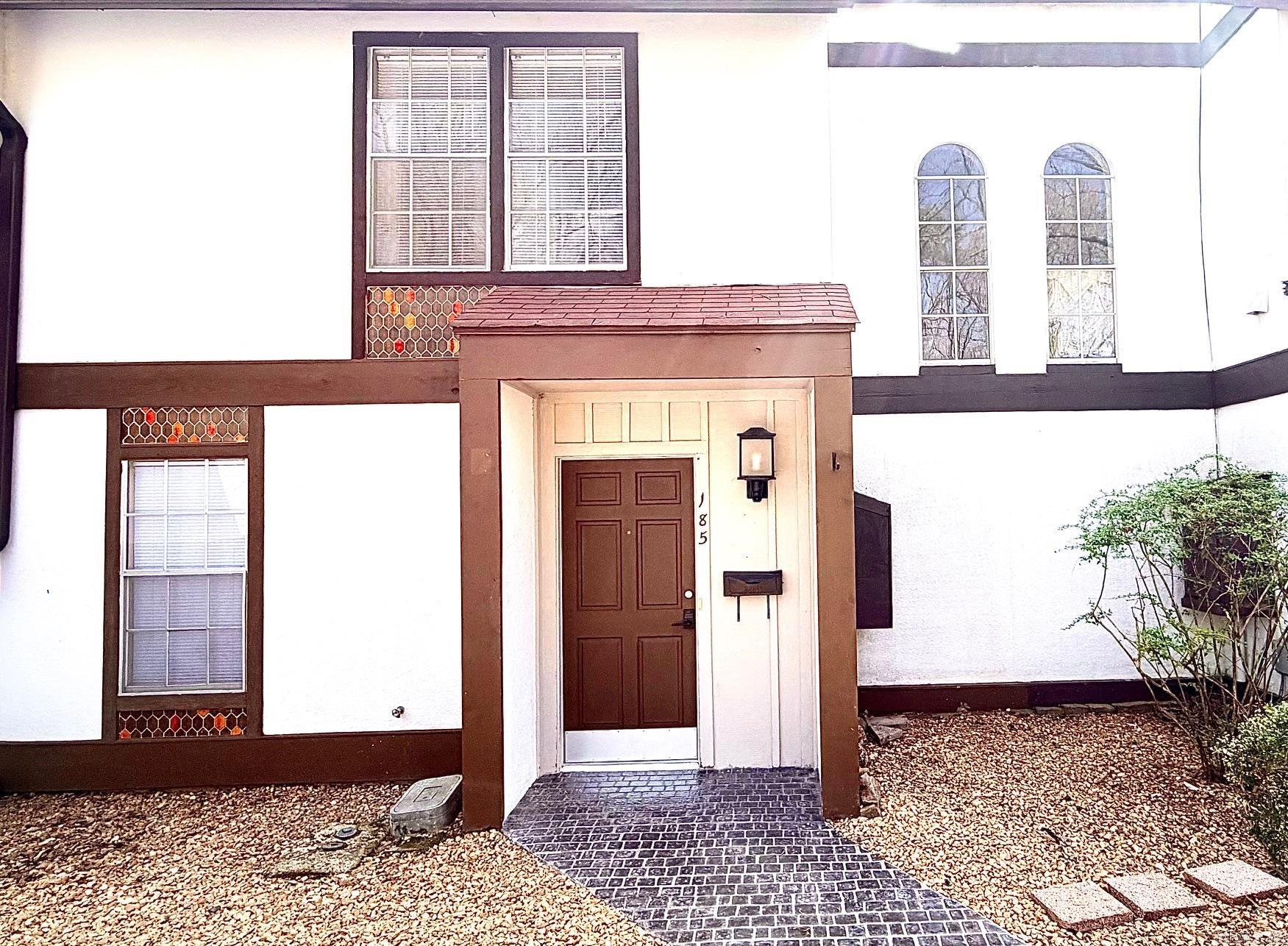 Desoto Courts Townhouse - Residential