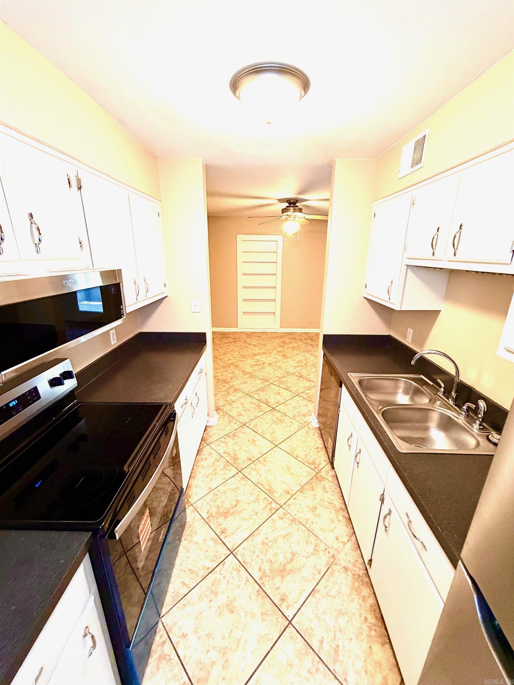 Desoto Courts Townhouse - Residential