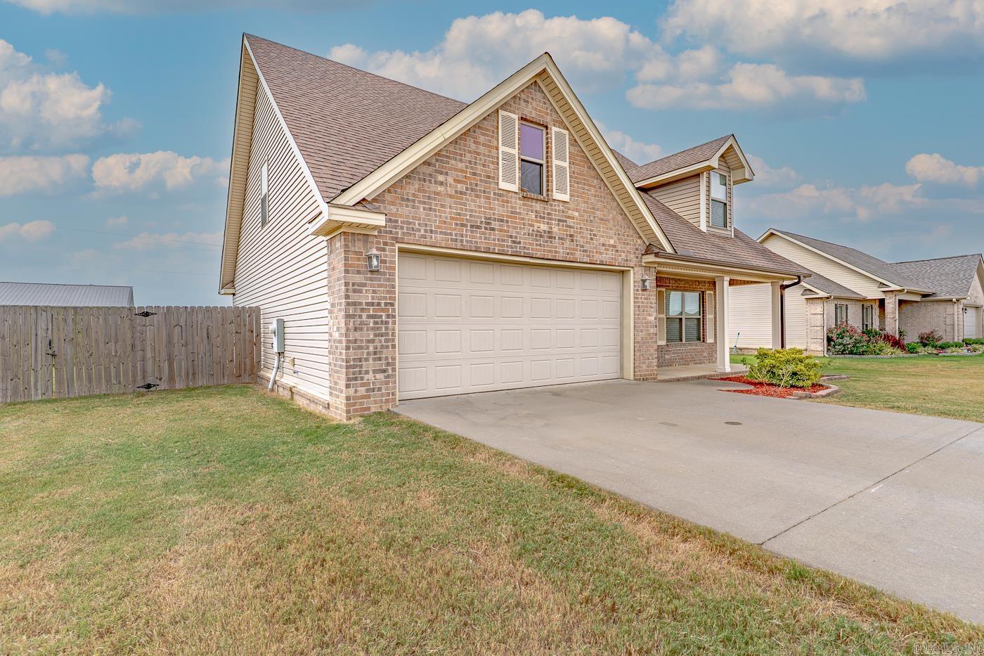 DUNFORD VILLAGE - Residential