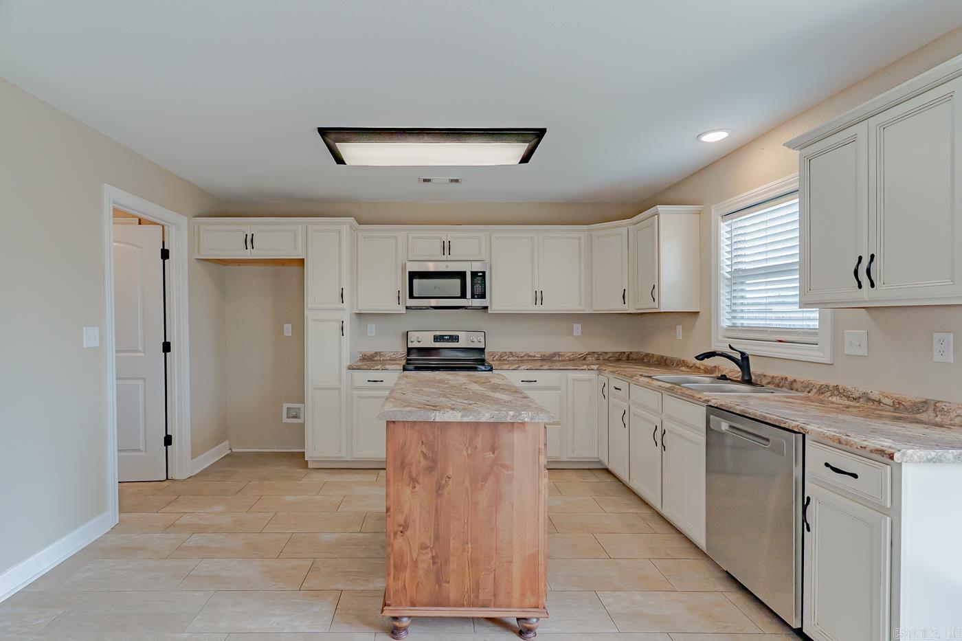 DUNFORD VILLAGE - Residential