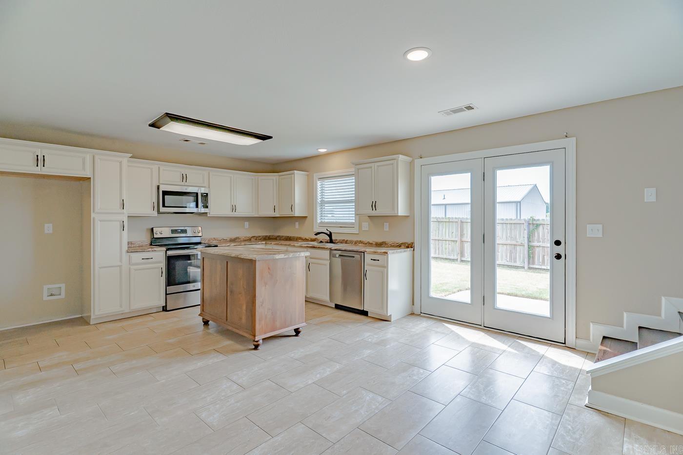 DUNFORD VILLAGE - Residential