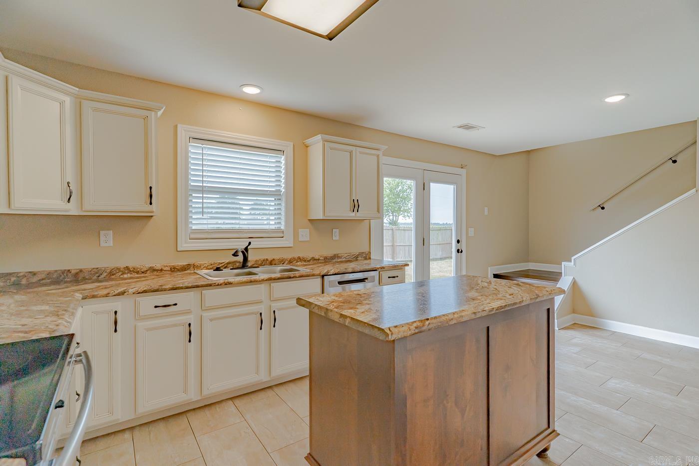 DUNFORD VILLAGE - Residential