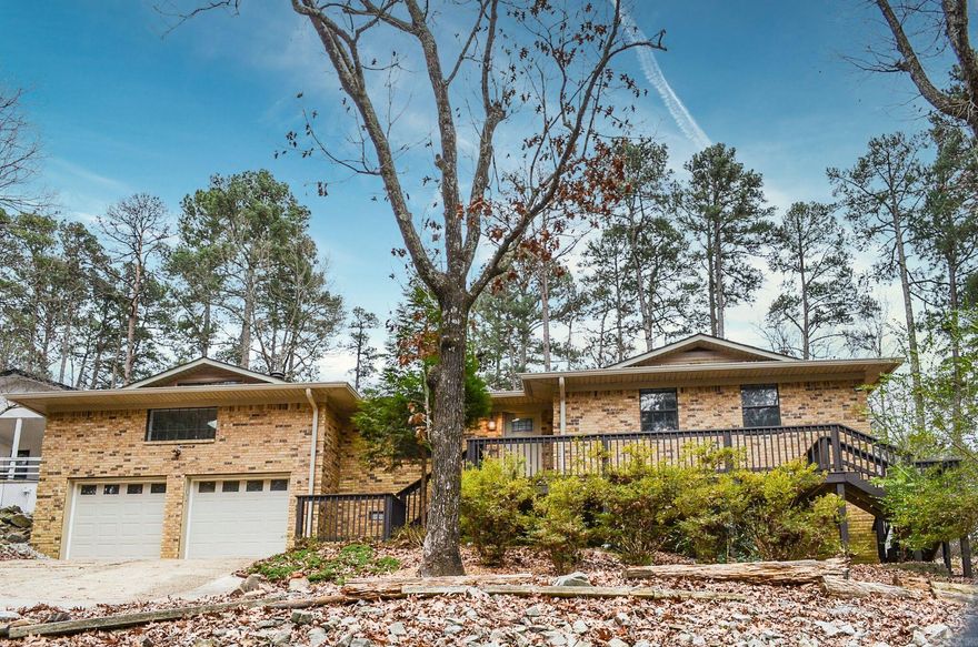 Over 2800 Sq Ft of Updated, Modern, and Inviting space.  4 Bedrooms, including a very large Master Bedroom, and 3 Full Baths.  Beautiful Flooring and New Paint throughout home.  Kitchen has plenty of space, cabinets, and a Breakfast Bar.  New countertop and Stainless Steel Appliances.  Separate, Nice Size Dining Room opens out to Patio.  Entry of home provides a Gathering Room with space for Furniture and TV.  Large Den area with Wood Burning Fireplace is a few steps up, and ready for Big Couch, Small Game Table and room for Your Comfy Recliners too. 2 A/C units, Fenced Backyard, 2 Car Garage, & so close to Shopping, Medical Care, Restaurants, DeSoto Club, Pickleball, Swimming Pool and Golf @ West Gate Area.