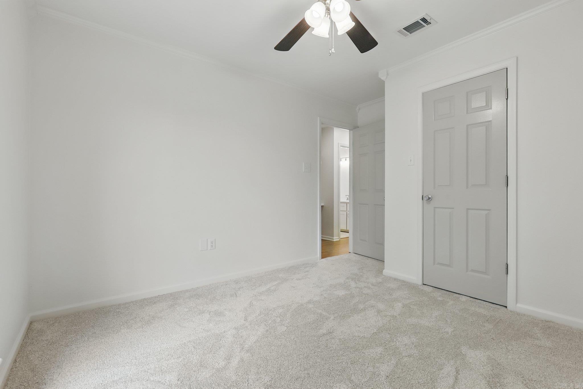 GOLDEN MEADOWS - Residential