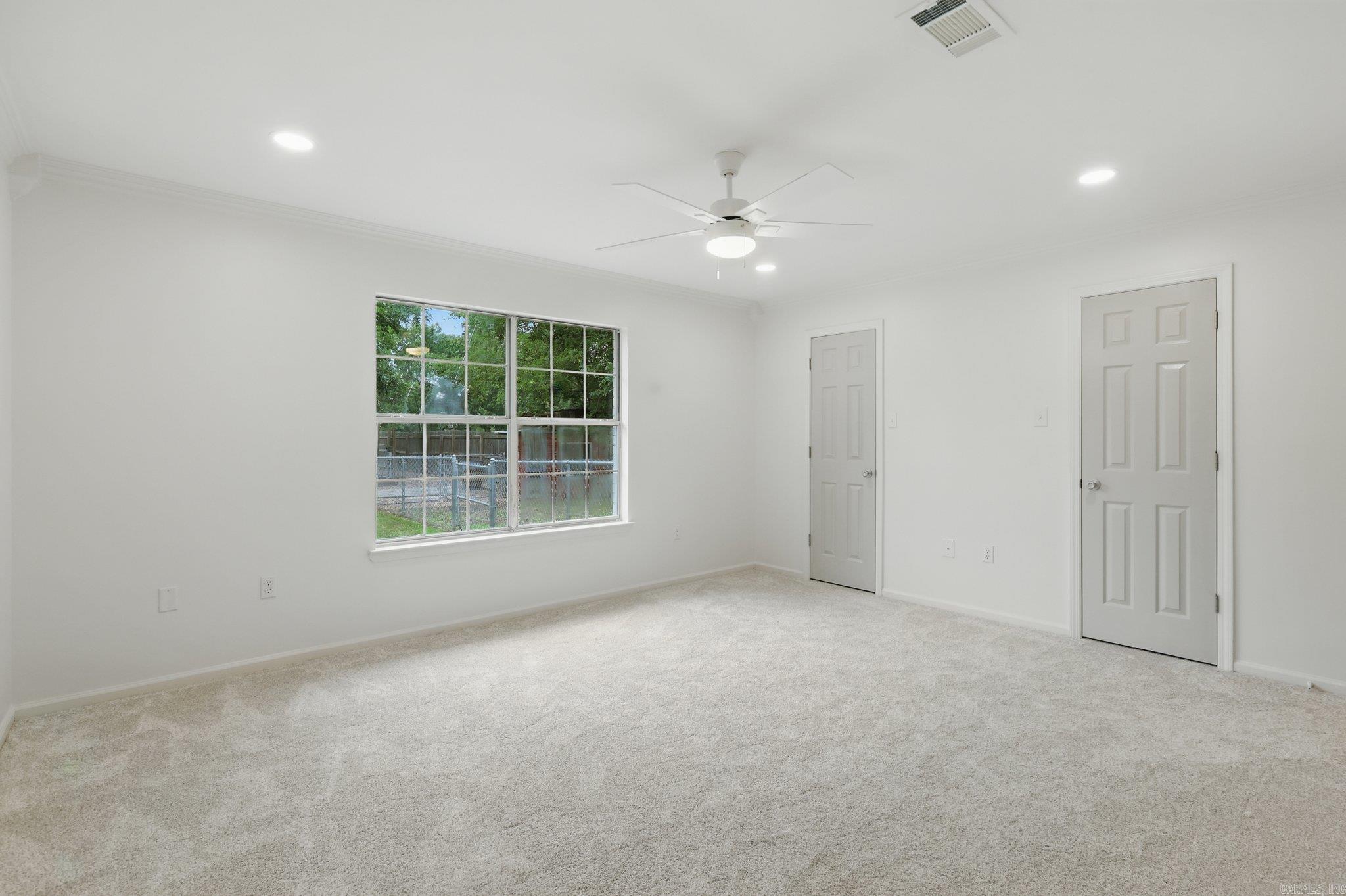 GOLDEN MEADOWS - Residential
