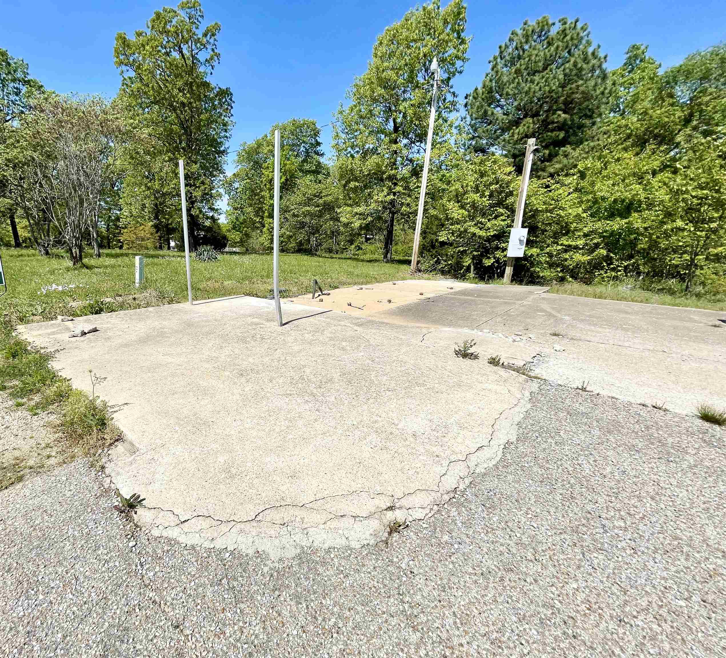 Metes & Bounds - Commercial Sale