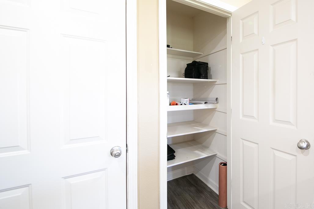 CEDAR CREEK - Residential