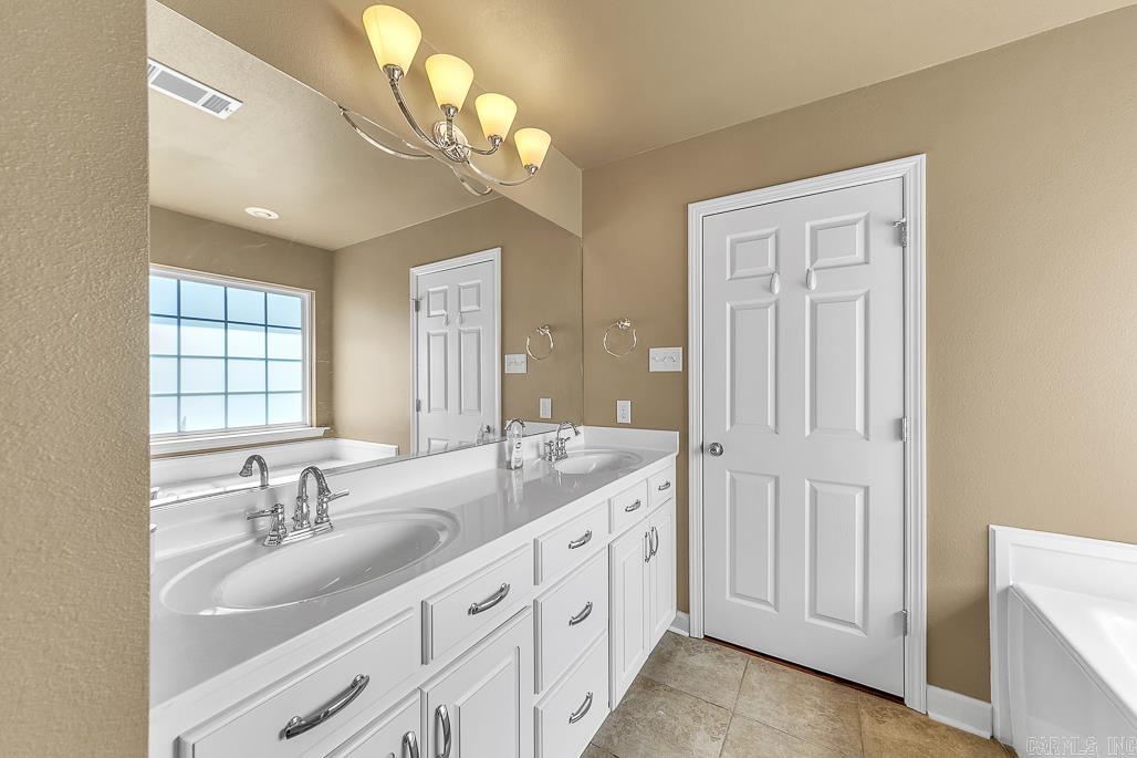 CEDAR CREEK - Residential