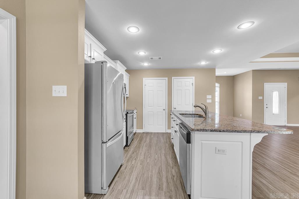 CEDAR CREEK - Residential