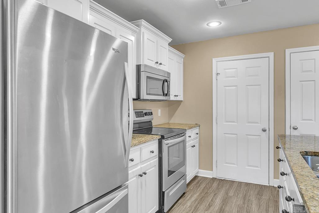 CEDAR CREEK - Residential