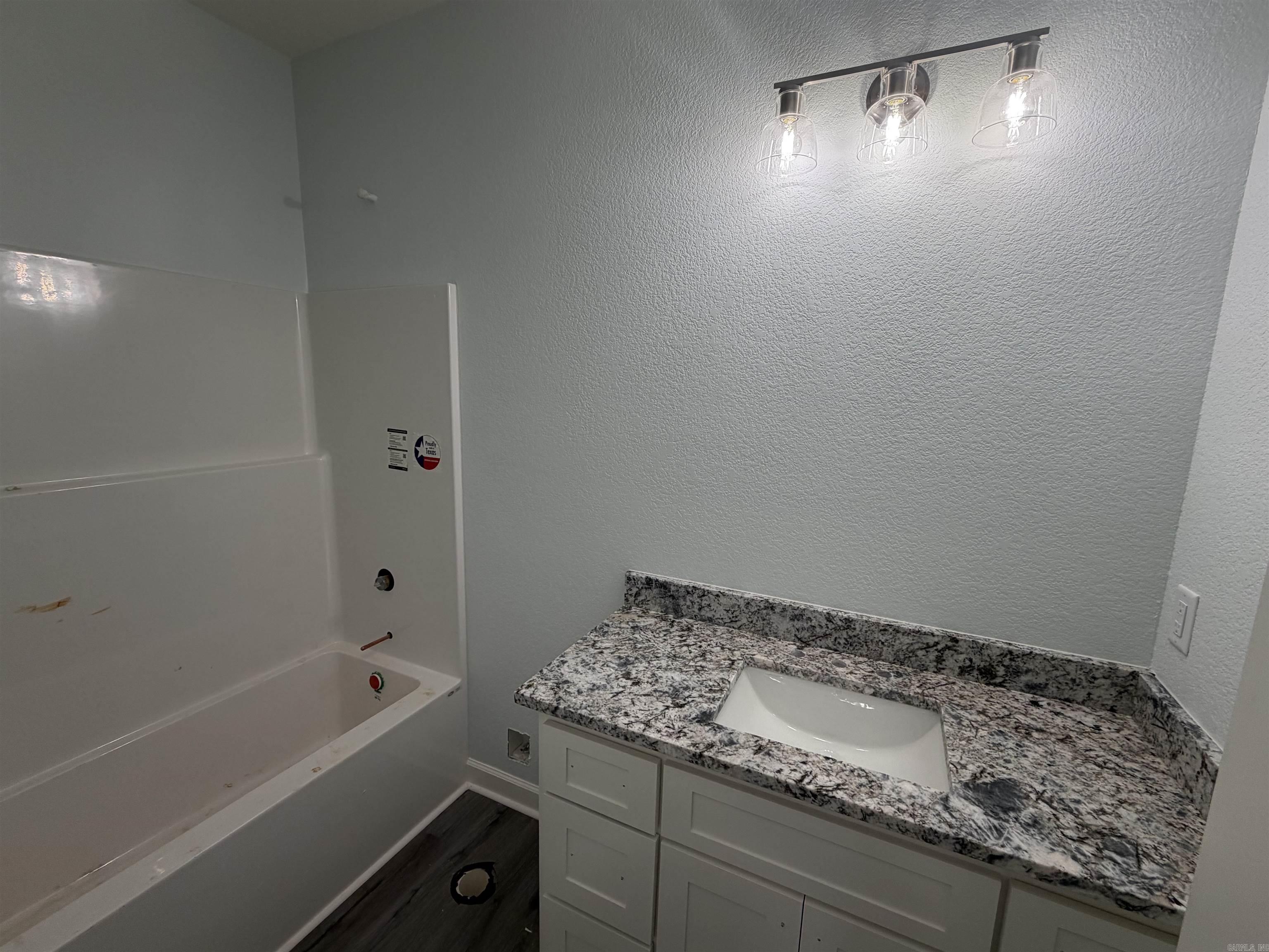 WINCHESTER ESTATES - Residential