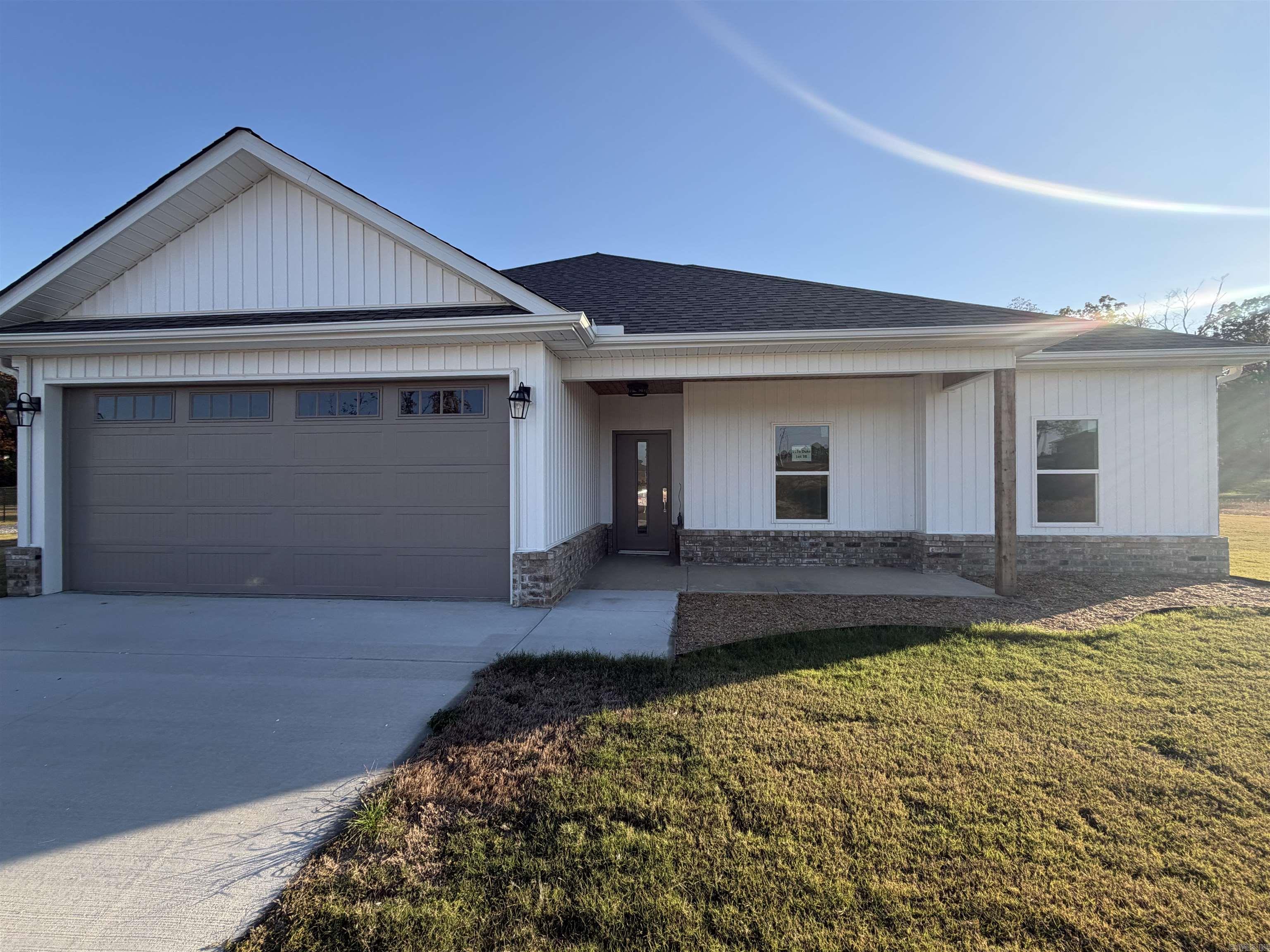 WINCHESTER ESTATES - Residential